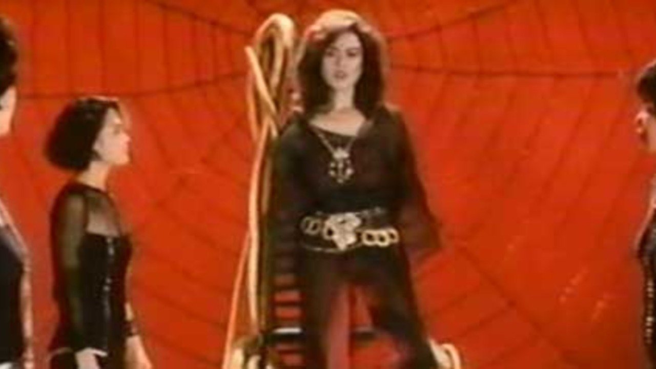 Backdrop for Beauty Evil Rose