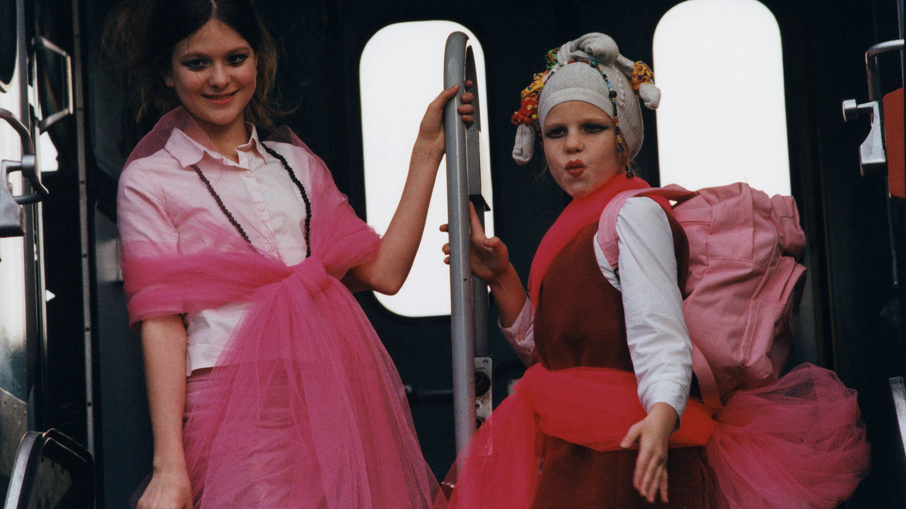 Backdrop for Send Mere Slik