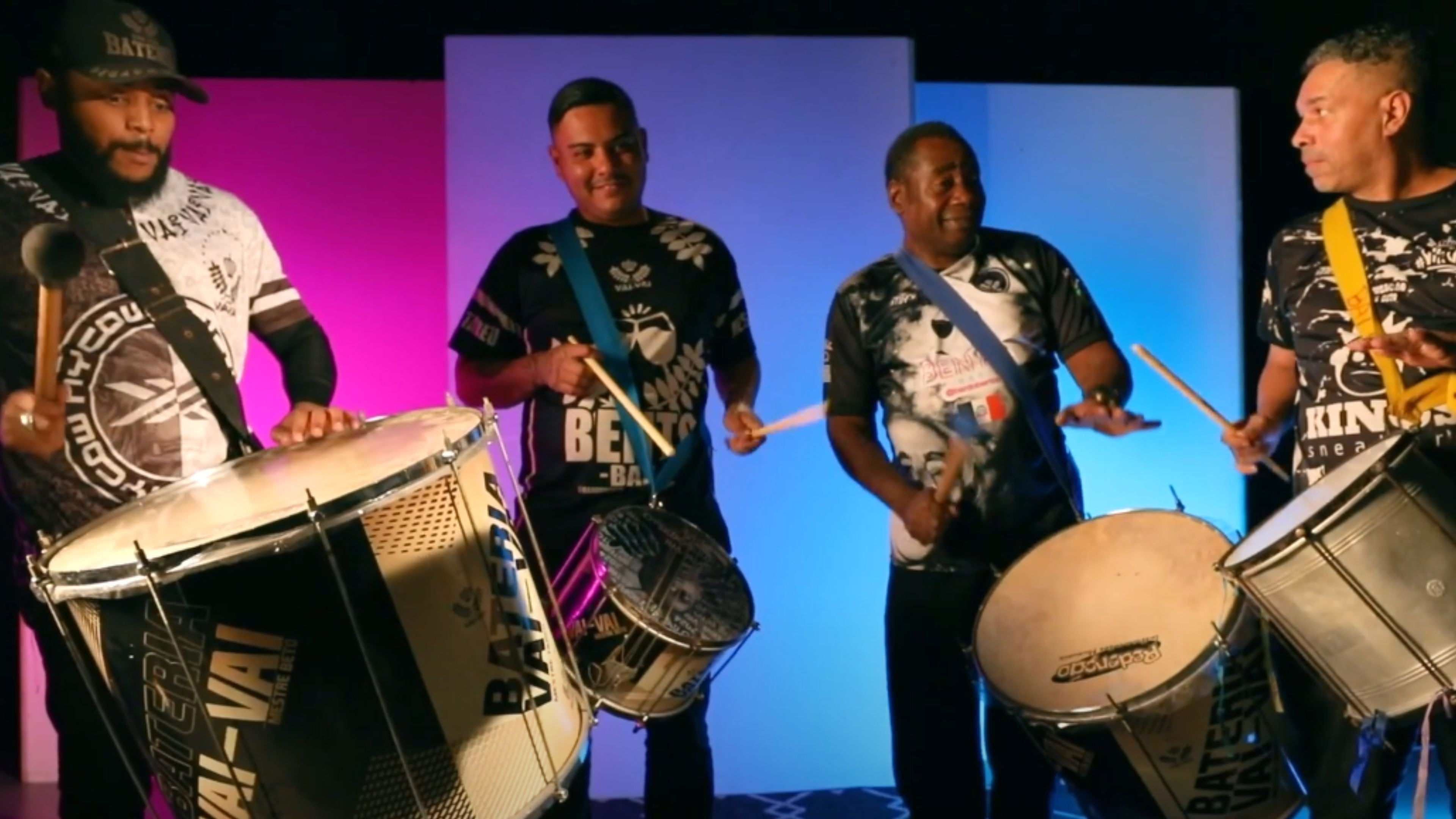 Backdrop for Vibrações