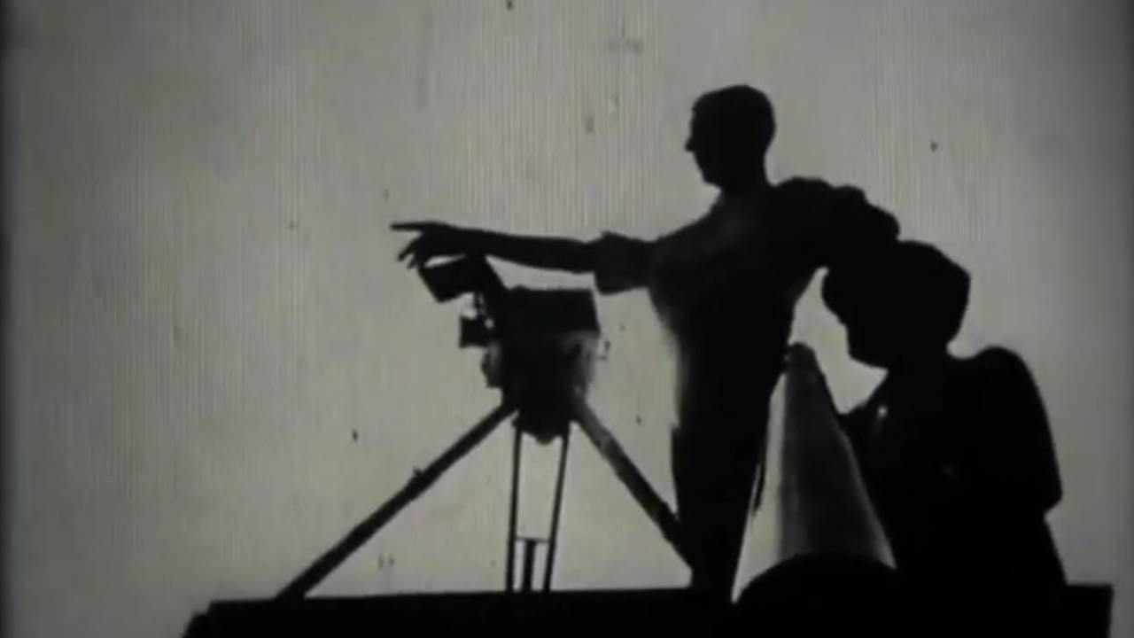 Backdrop for At the Origins of Soviet Cinema