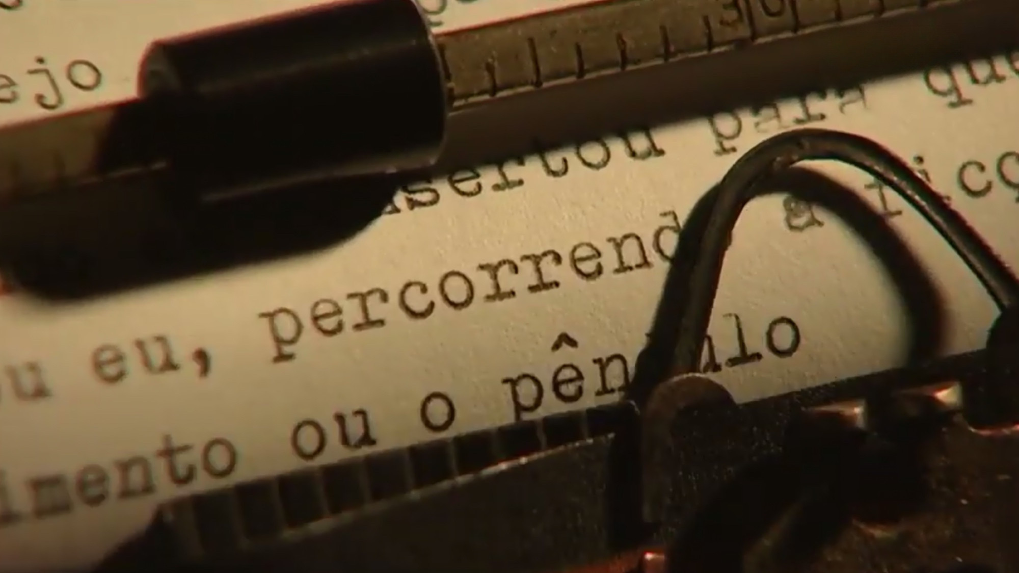 Backdrop for Gente Feliz com Lágrimas