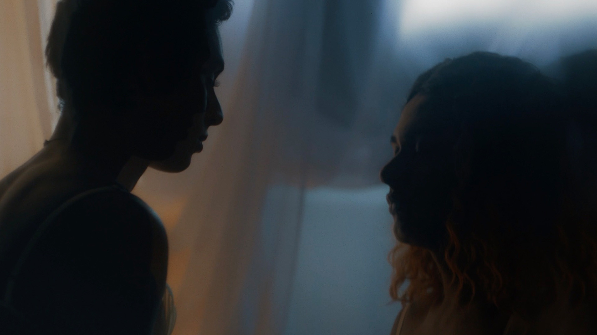 Backdrop for Intimidade