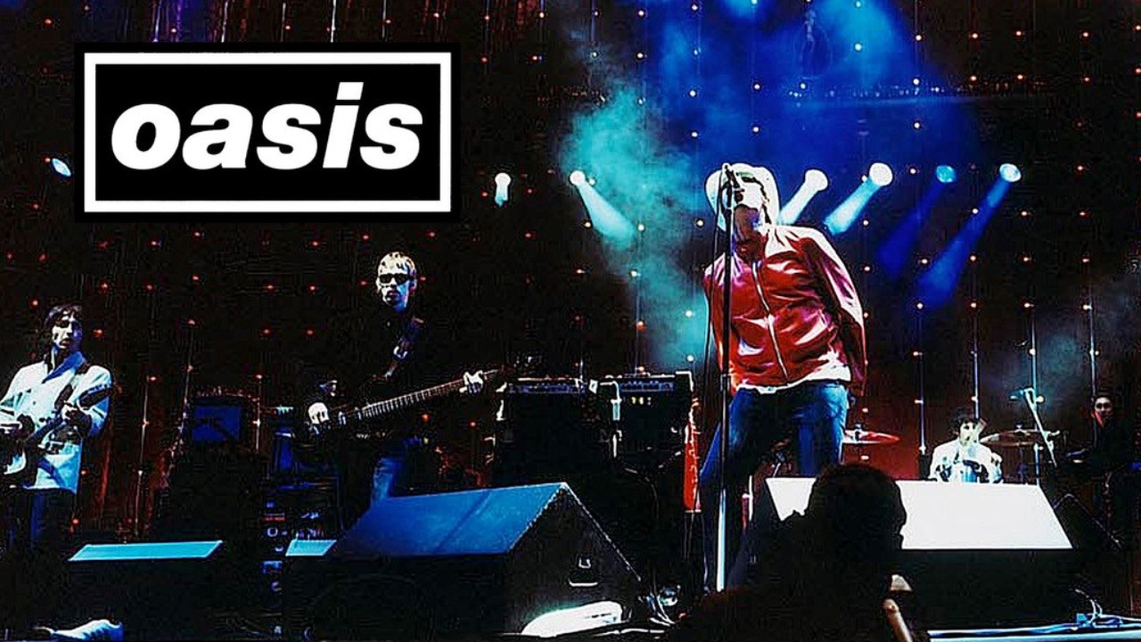 Backdrop for Oasis 2005 – Live at Manchester City Stadium
