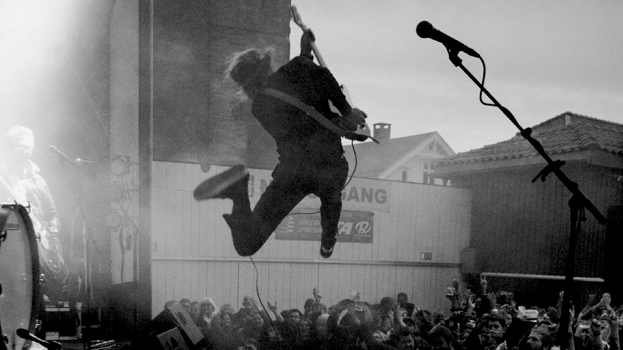 Backdrop for Bigbang: Play Louder