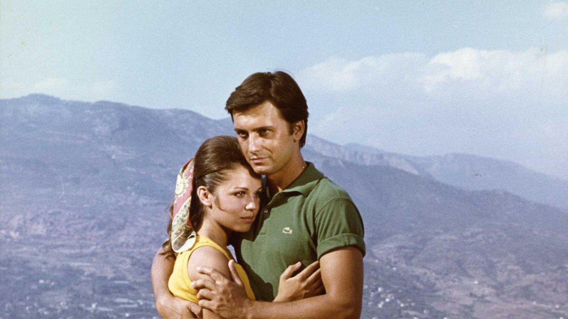 Backdrop for Yaşamak Ne Güzel Şey