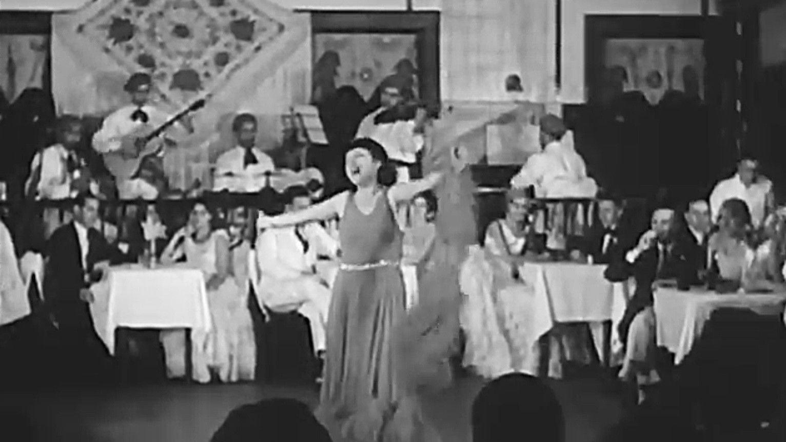 Backdrop for Evelyn Nesbit: Live at Bilgray's Garden