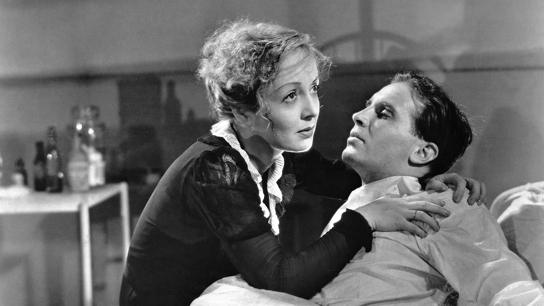 Backdrop for Ultimatum