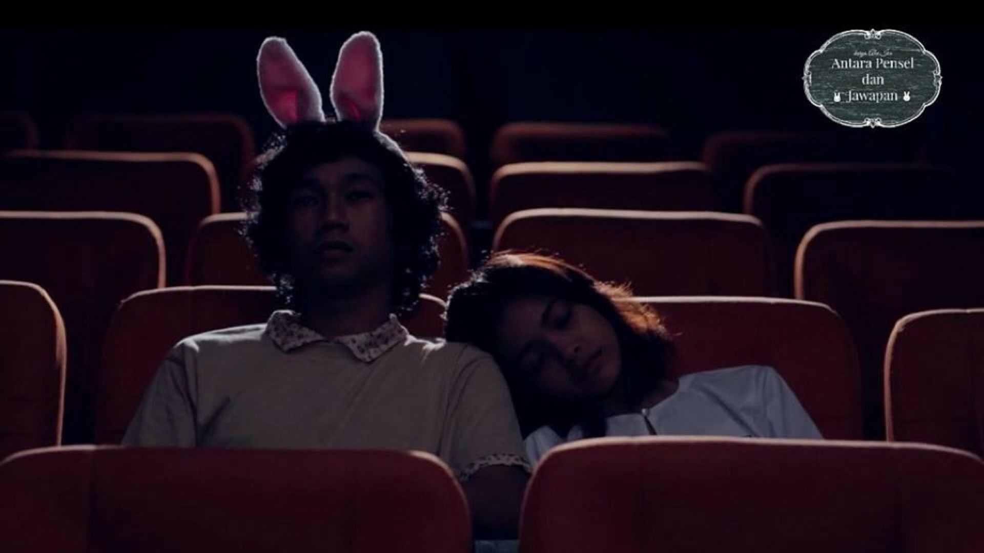 Backdrop for Antara Pensel Dan Jawapan