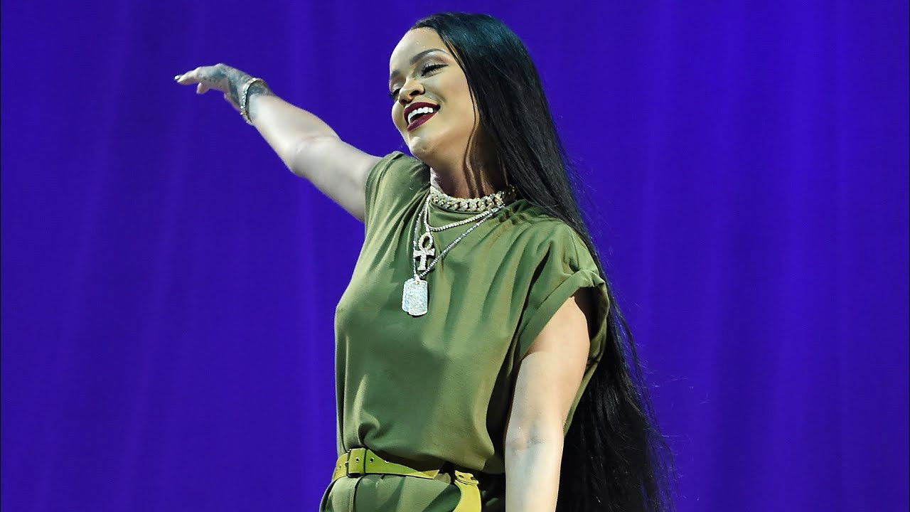 Backdrop for Rihanna - Live at Made In America