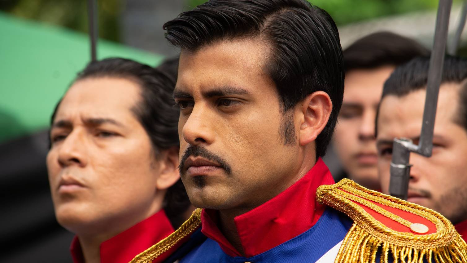 Backdrop for Camino a la libertad