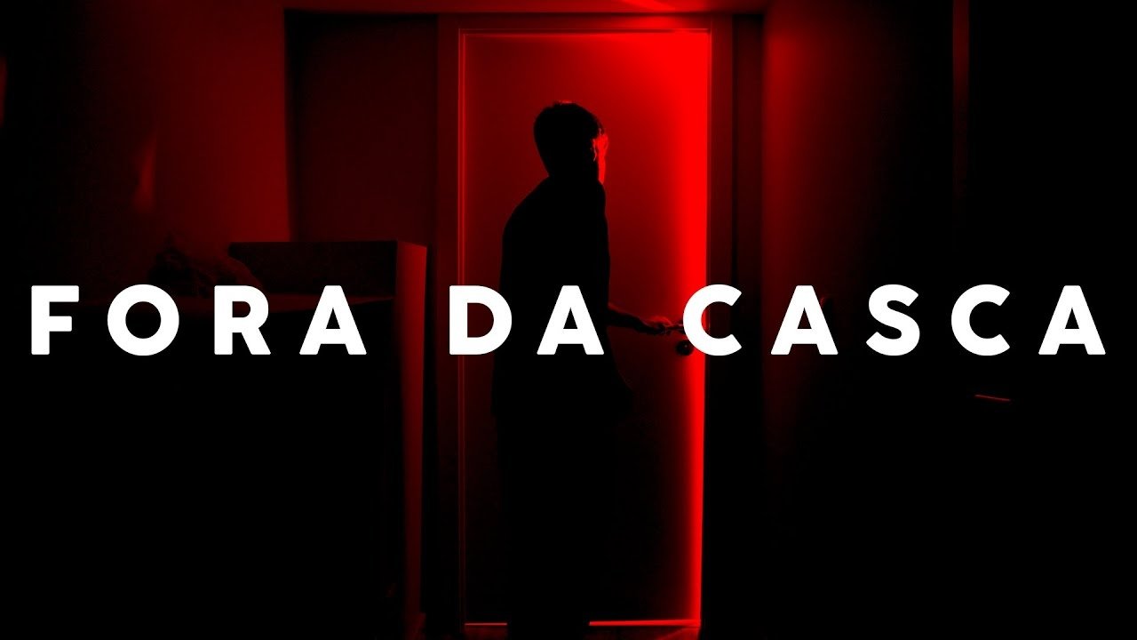 Backdrop for FORA DA CASCA
