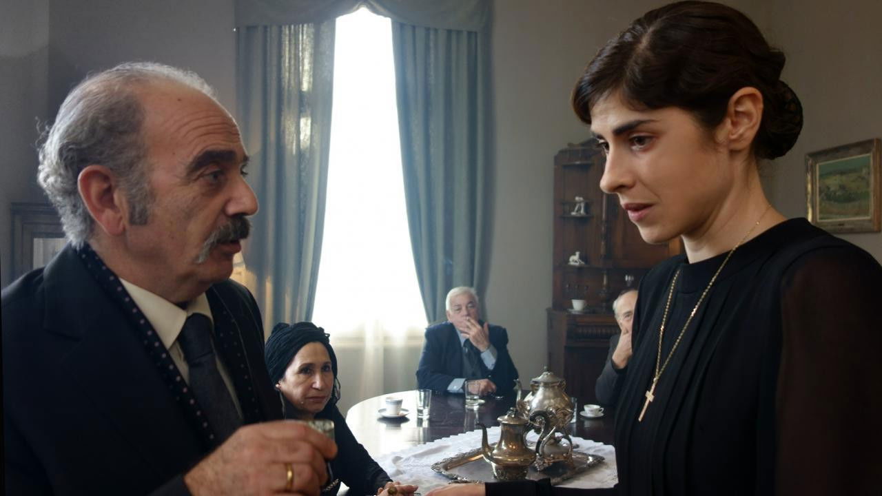 Backdrop for Polyxeni