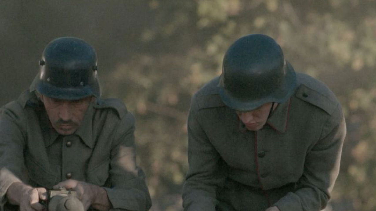 Backdrop for Gata Oricând!: partea întâi - Eroii de la podul Jiului