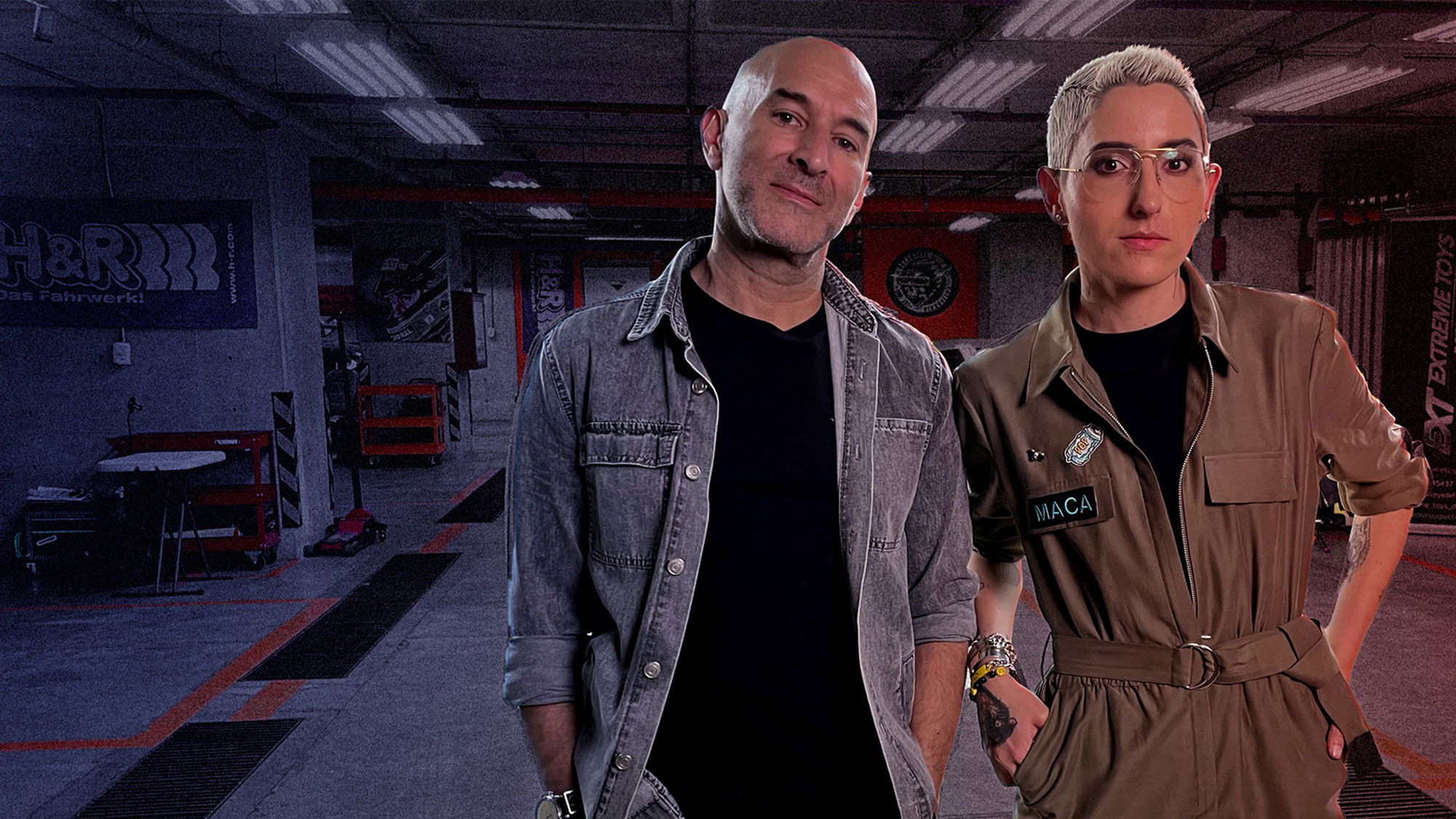 Backdrop for Te Debo Una: Celebridades y Autos