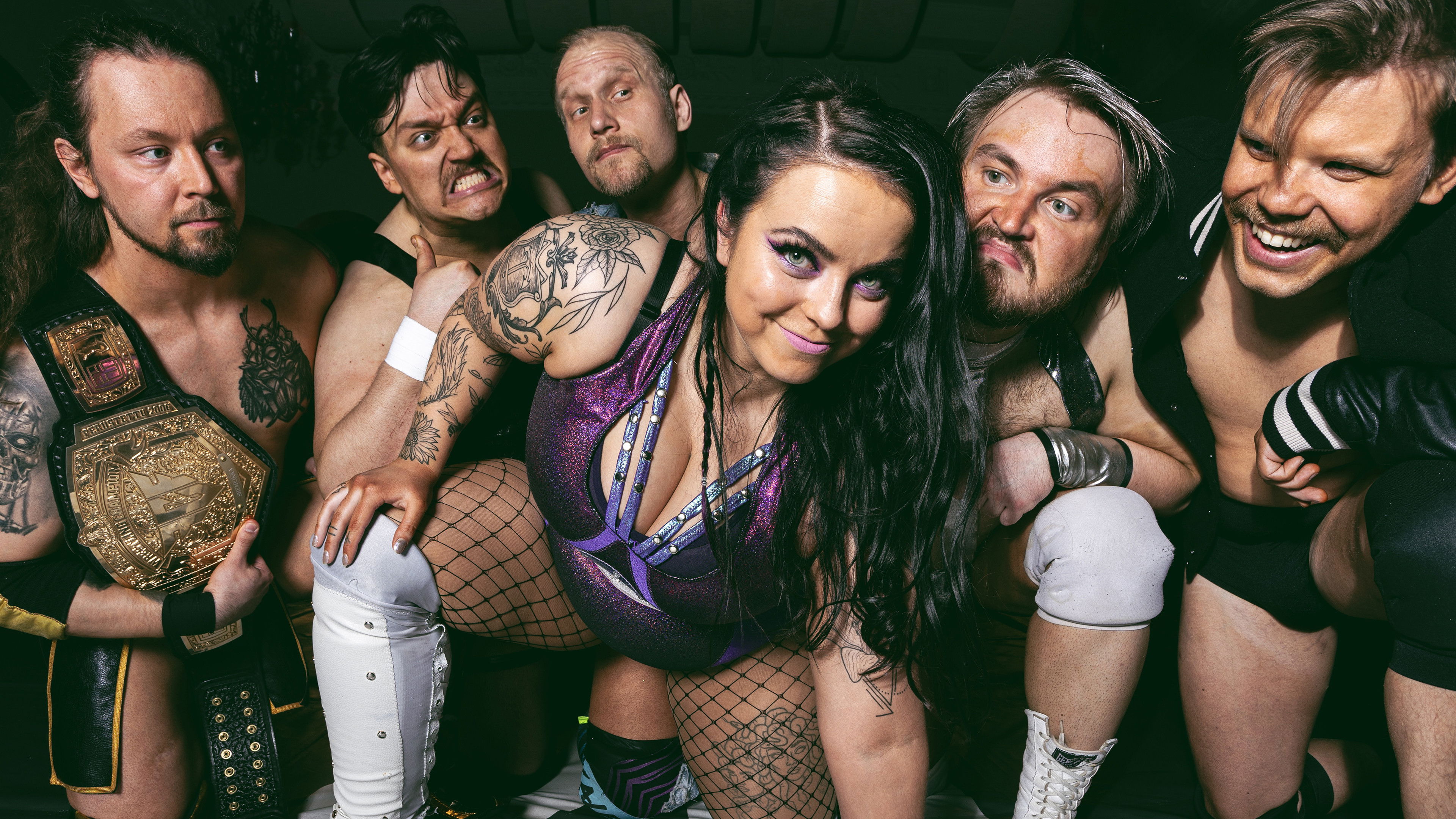 Backdrop for Regina - Queen of the Ring