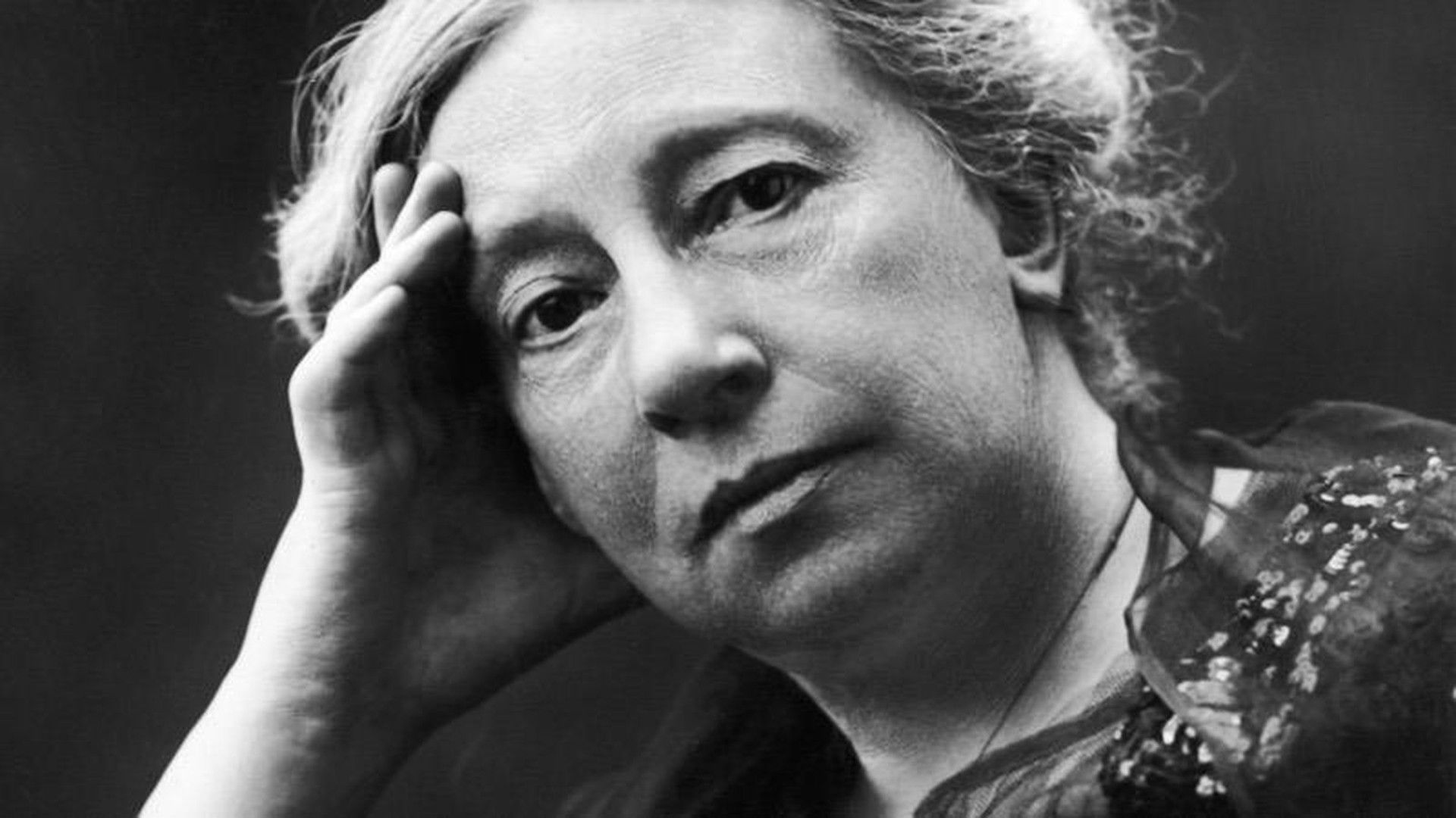 Backdrop for Lady Gregory: Ireland's First Social Influencer