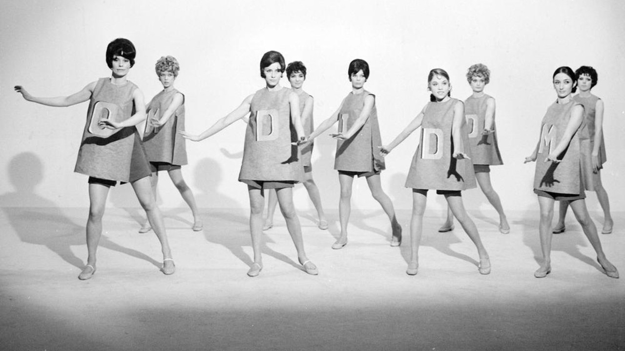 Backdrop for Dim Dam Dom