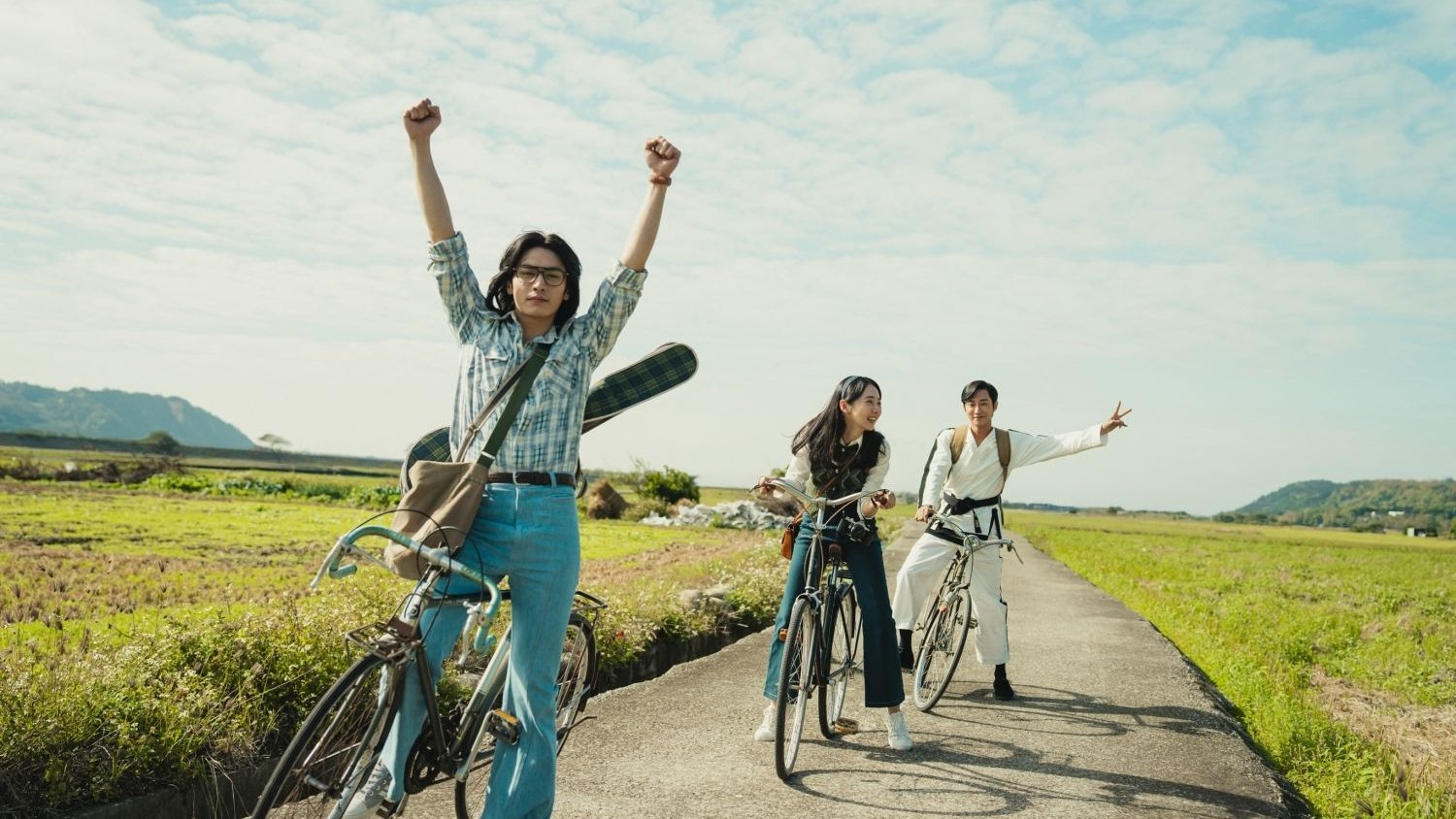 Backdrop for The Photo from 1977