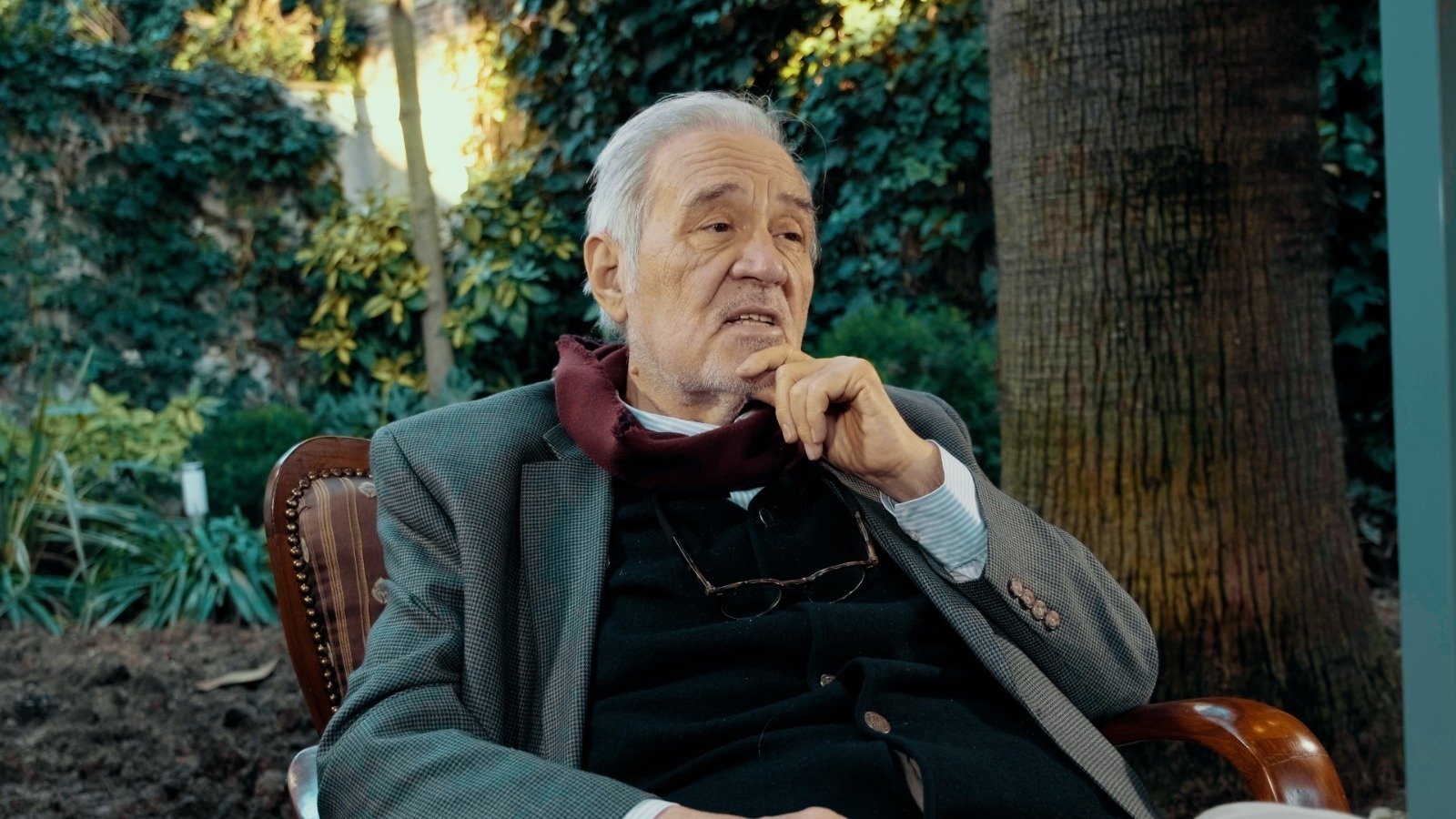 Backdrop for İlber Ortaylı ile Zaman Makinesi