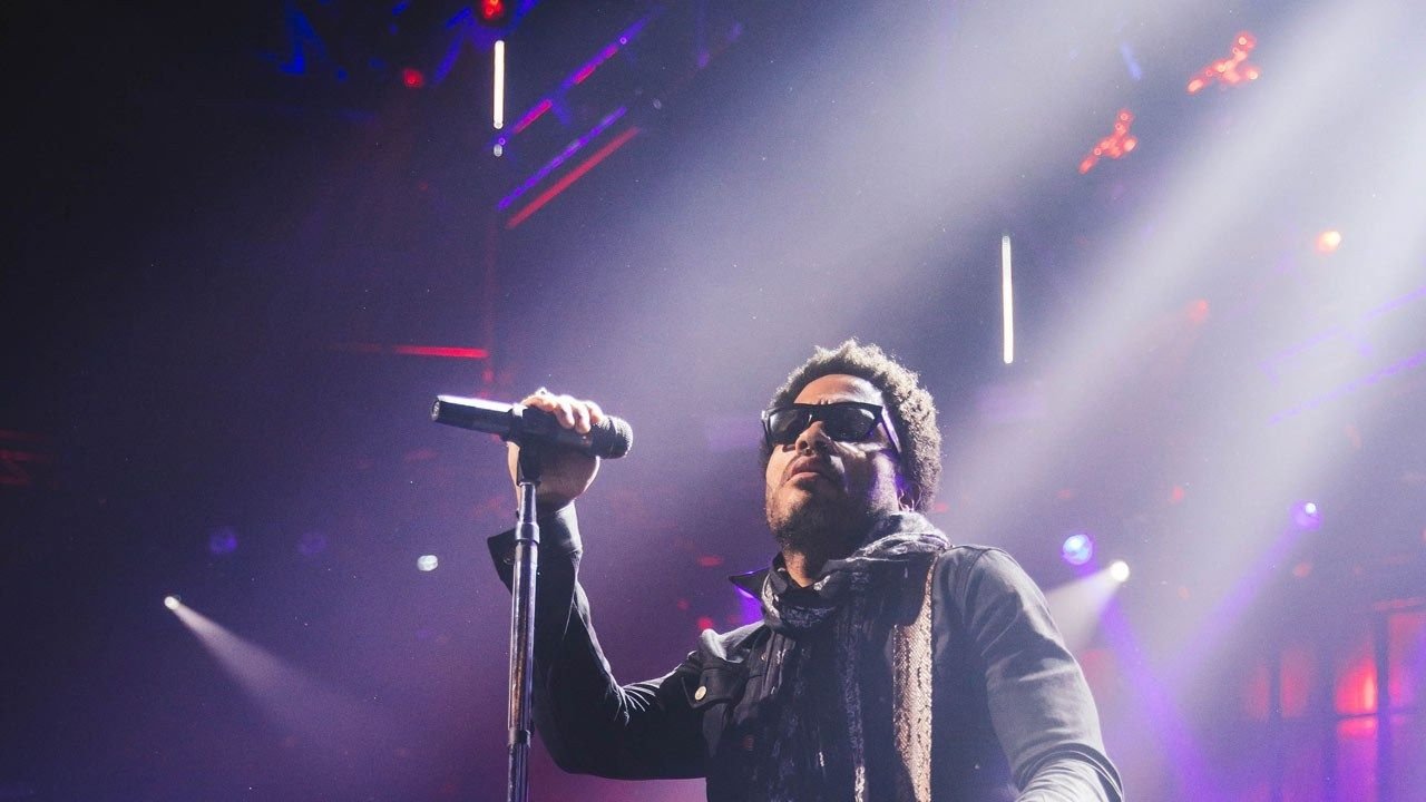 Backdrop for Lenny Kravitz: Live at the iTunes Festival