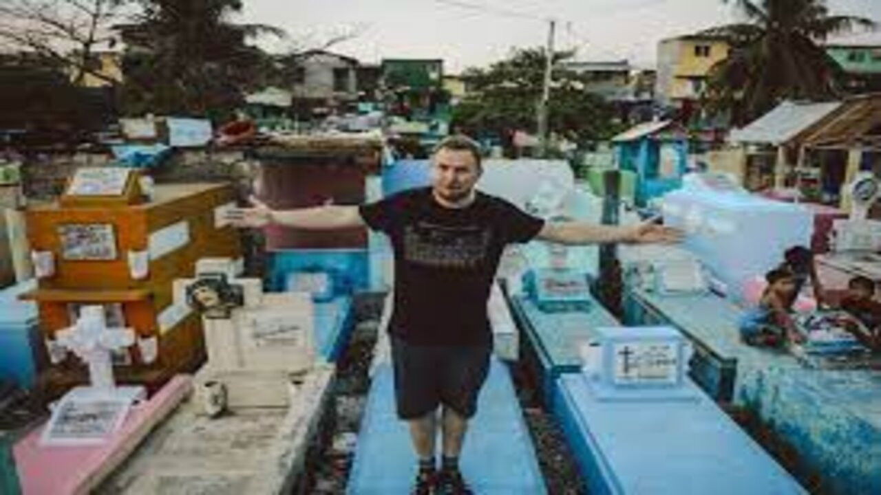 Backdrop for Mark Grist Battles the World