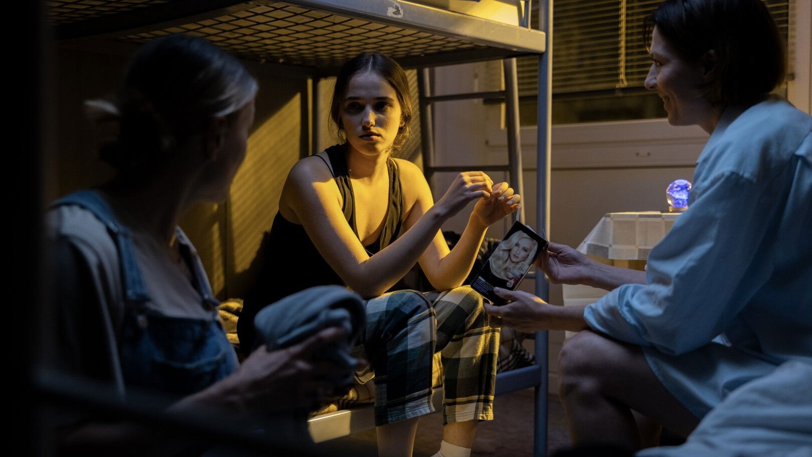 Backdrop for Black Shawl