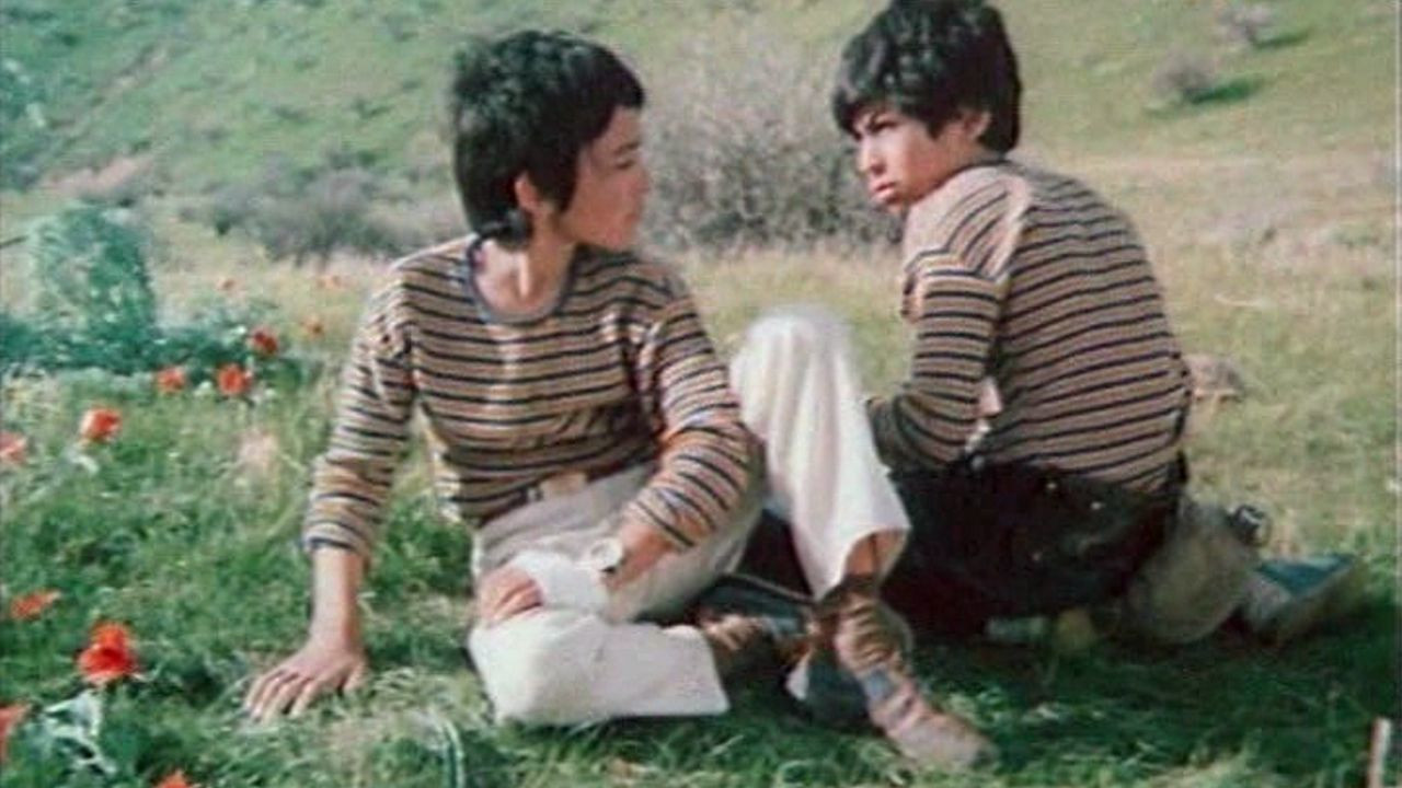 Backdrop for The Mystery of the Green Island