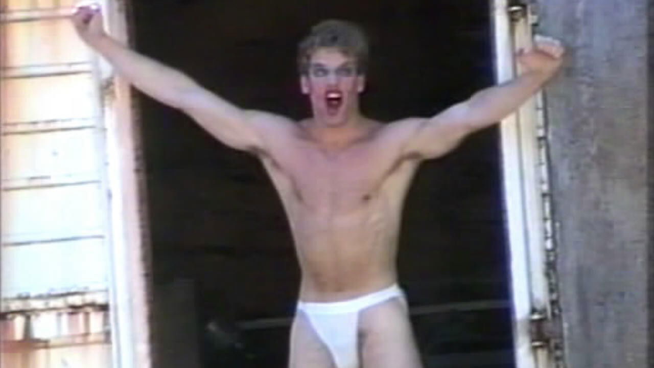 Backdrop for La cage aux zombies