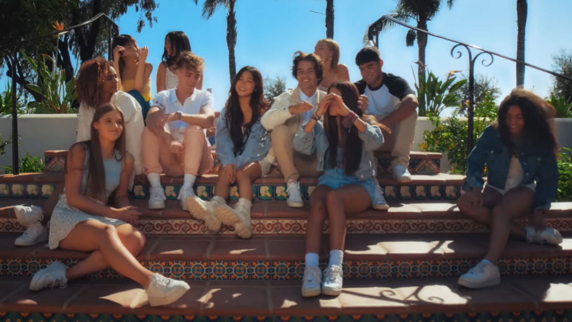 Backdrop for Now United - Love, Love, Love (A Musical)