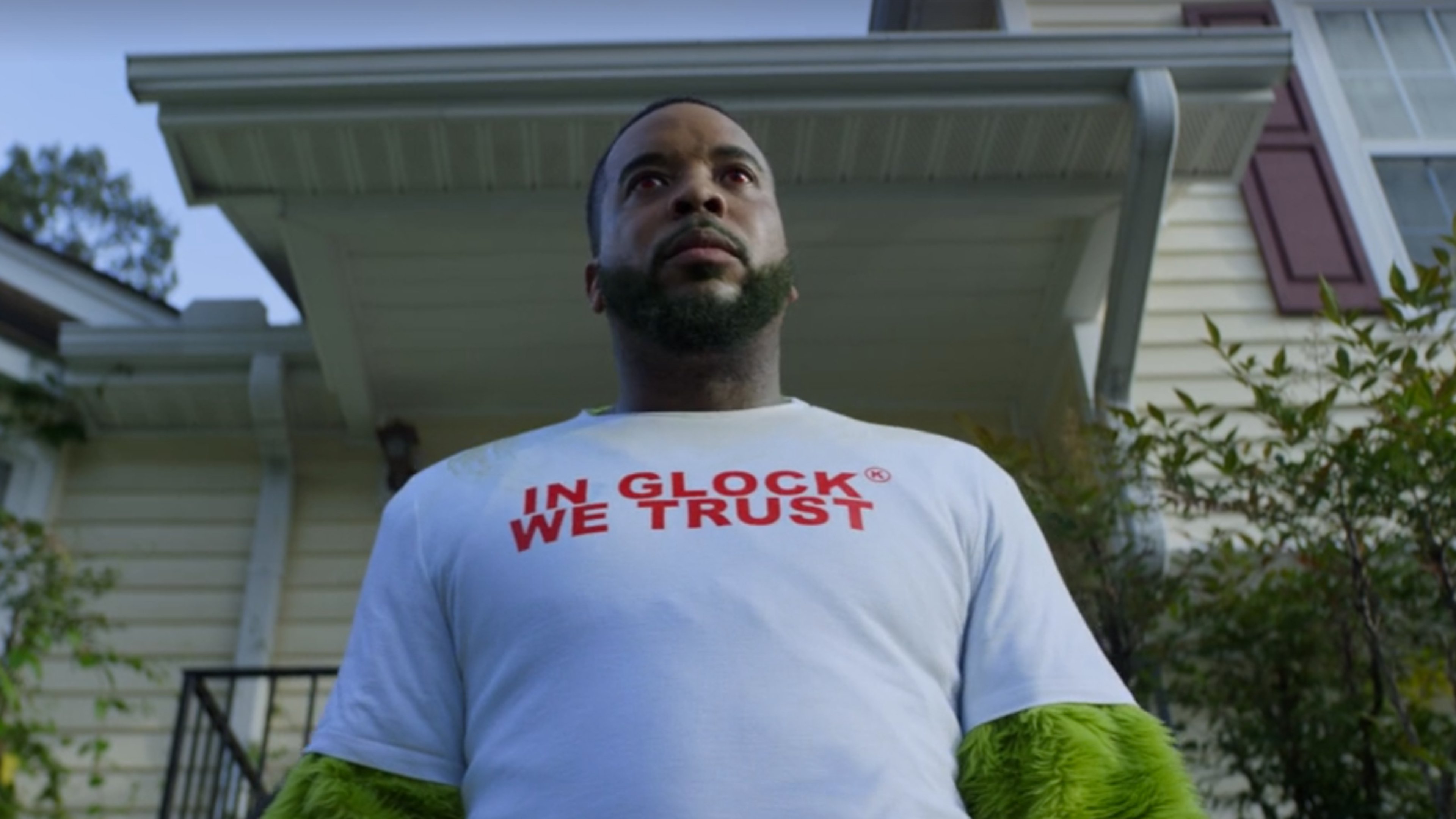 Backdrop for The Grinch That Stole B*tches