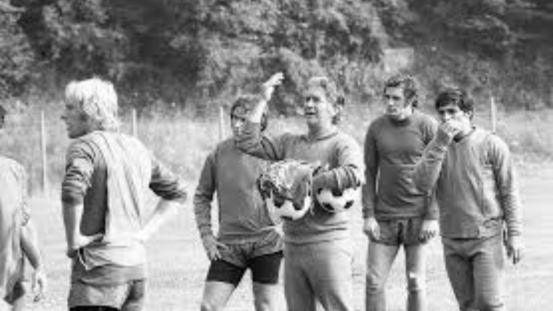 Backdrop for MAESTRO, il calcio a colori di Tommaso Maestrelli