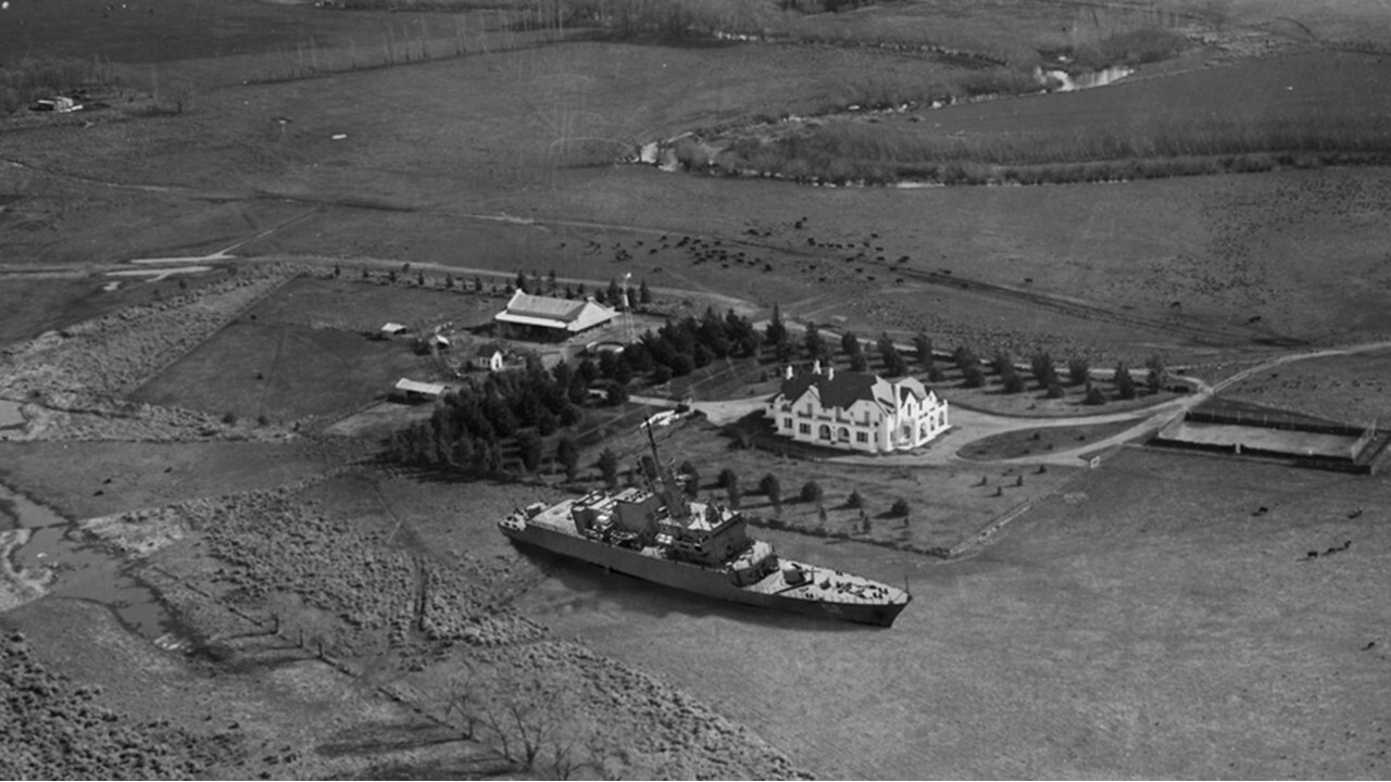 Backdrop for Fallas de Origen