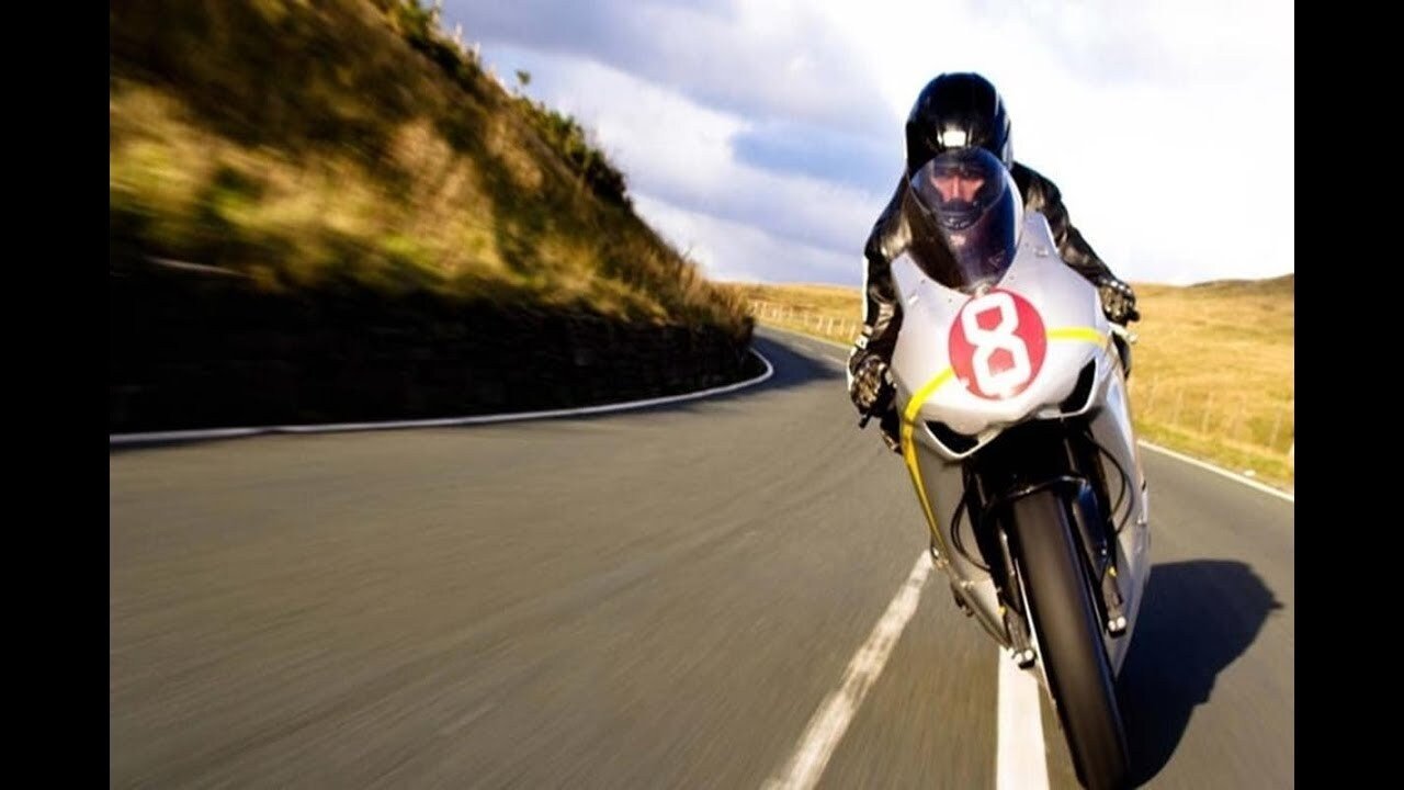 Backdrop for Isle of Man TT: 2011 Review