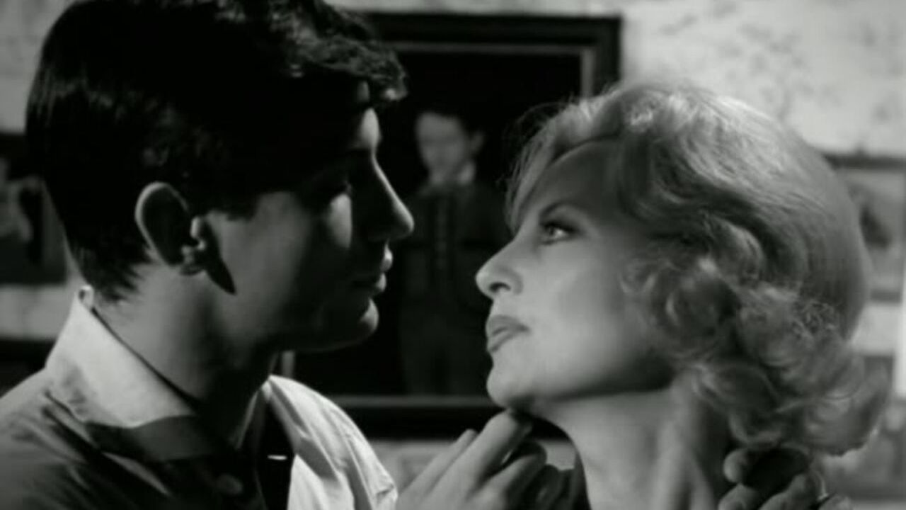 Backdrop for Constance aux enfers