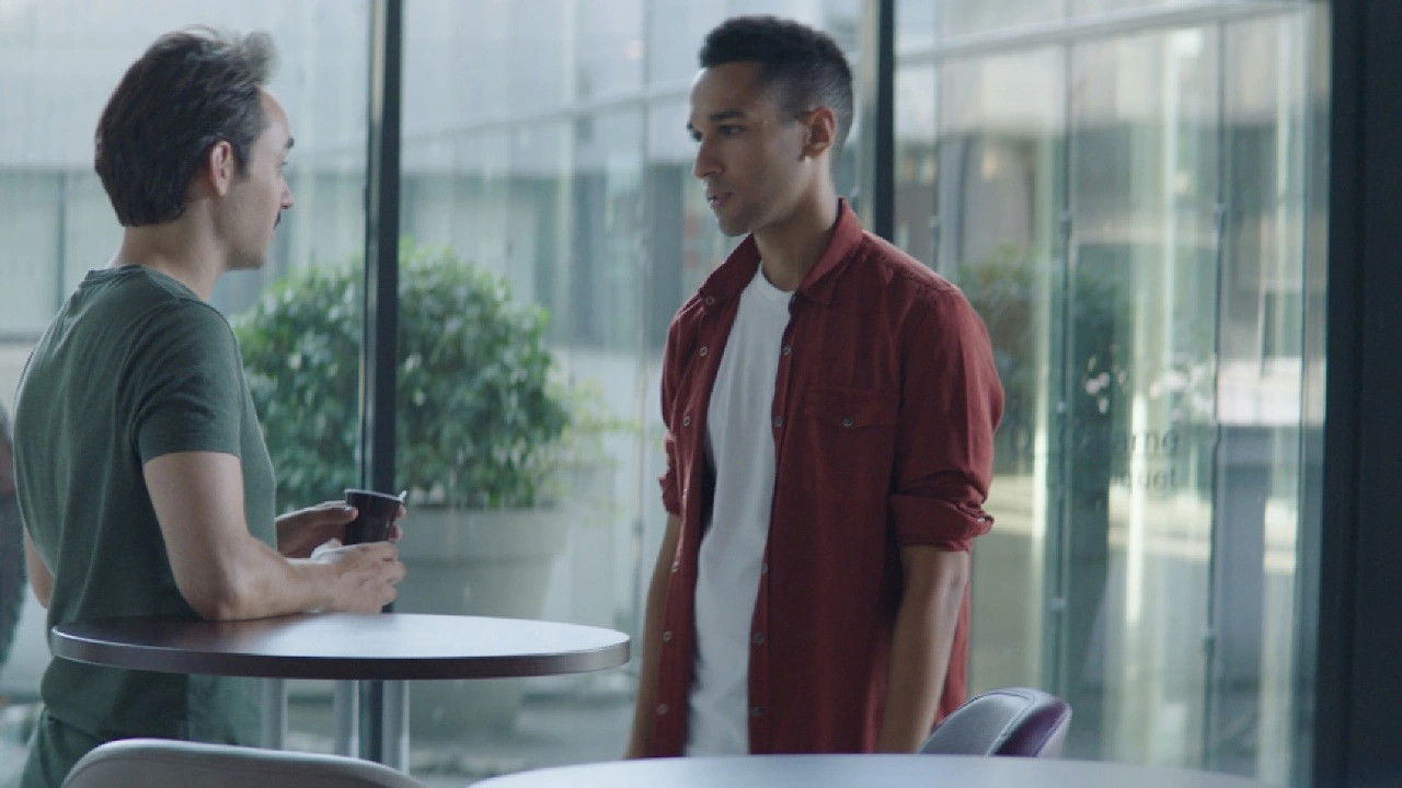 Backdrop for Le choix d'Ali