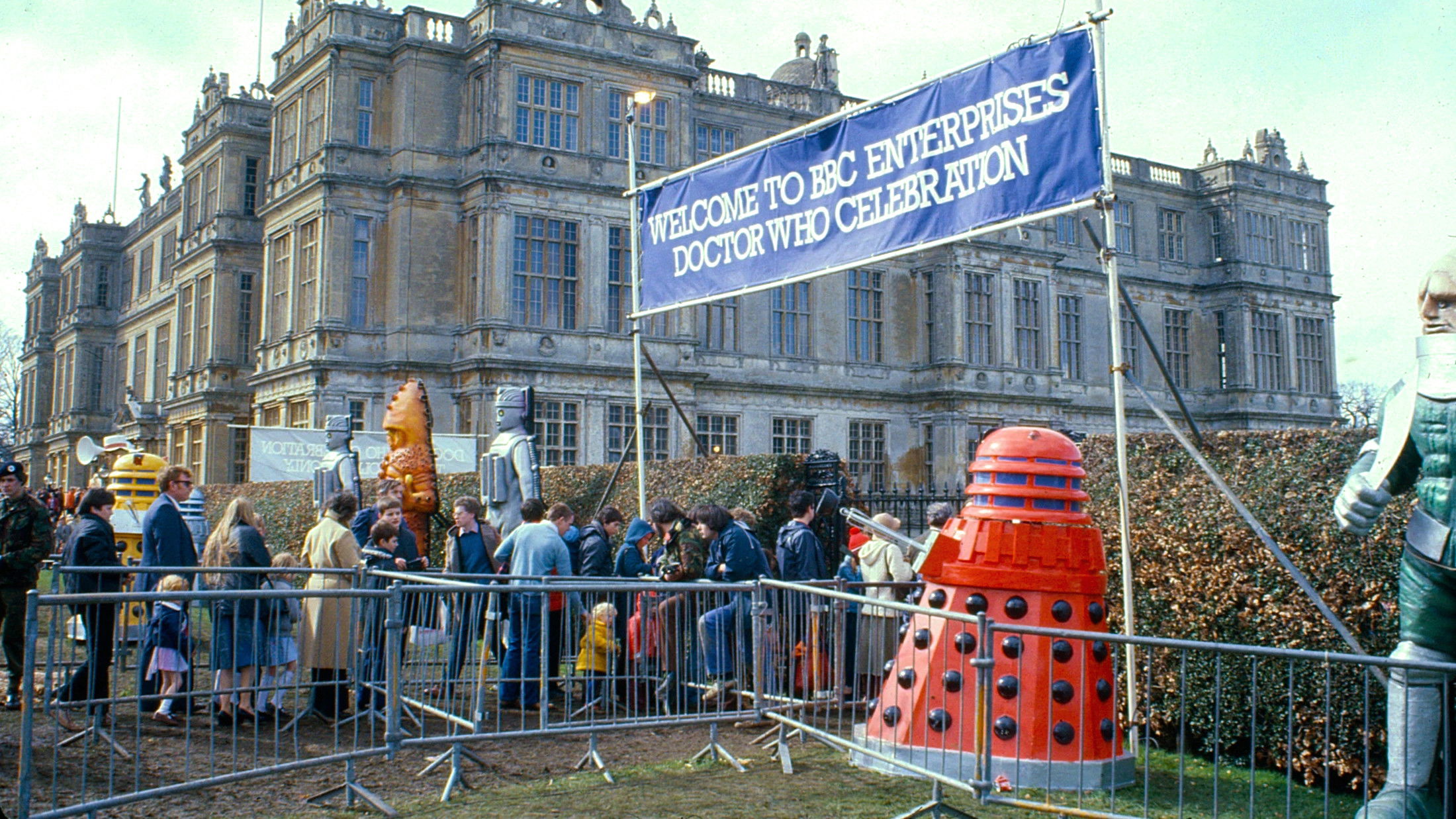 Backdrop for Longleat '83: The Lost Footage