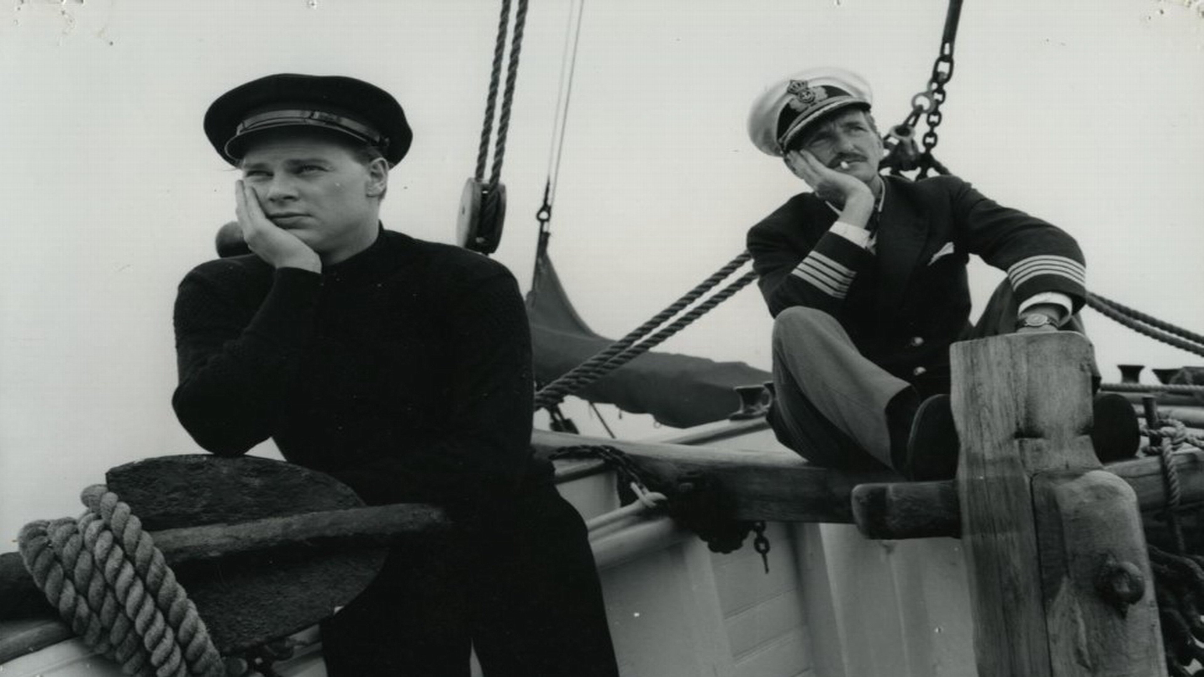 Backdrop for Skibet er ladet med