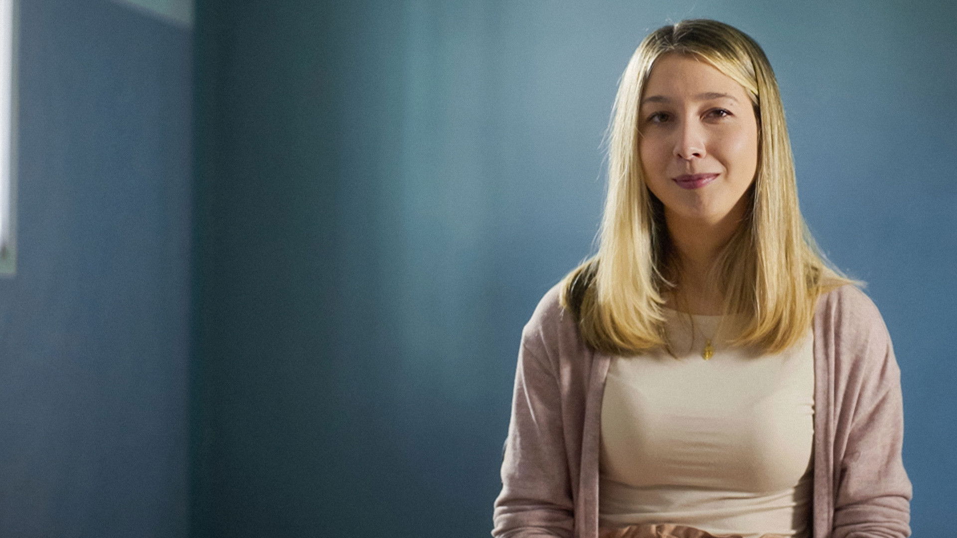 Backdrop for Nahir: The Secret of a Crime