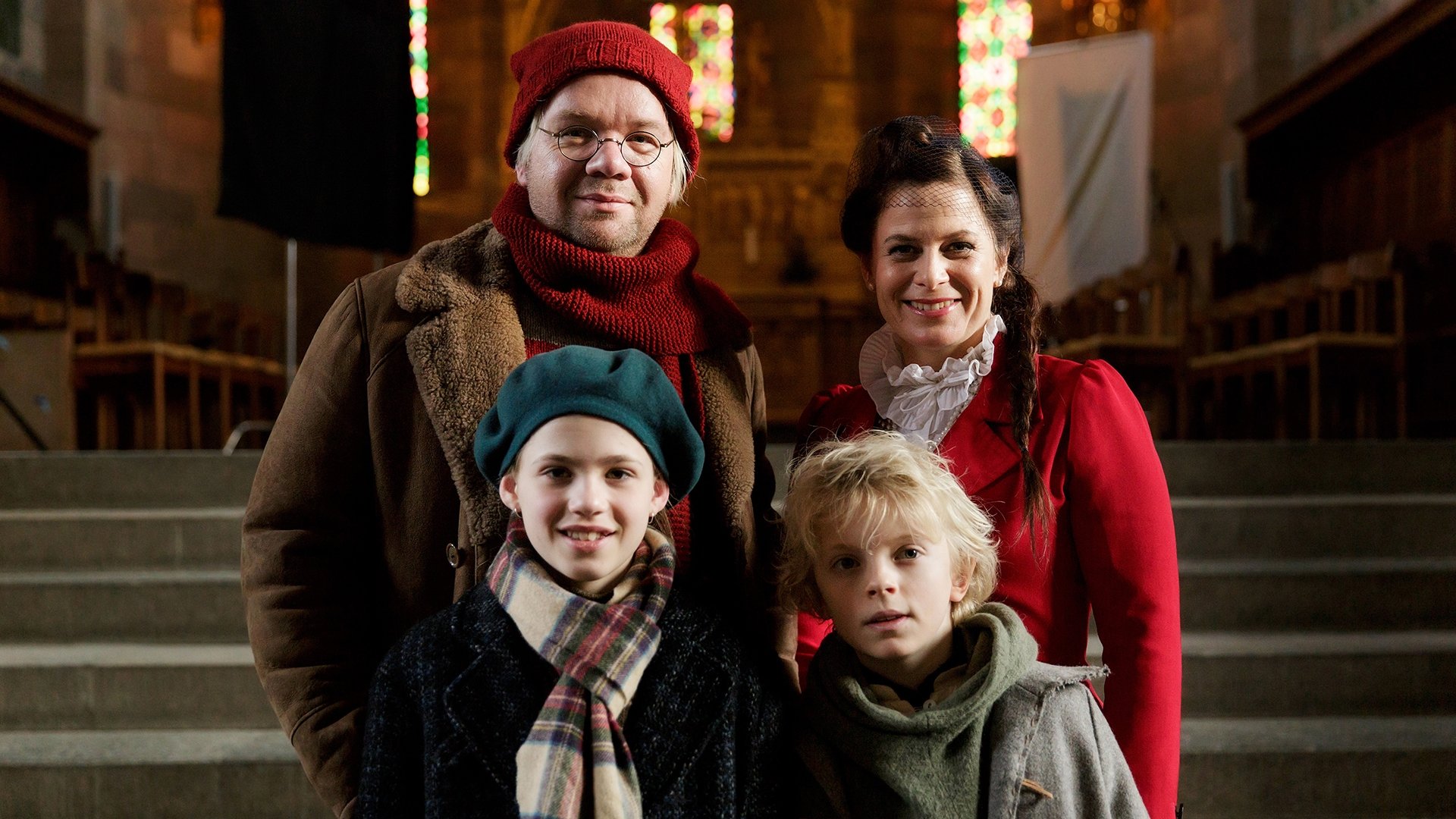 Backdrop for Emma og Julemanden - Jagten på Elverdronningens hjerte