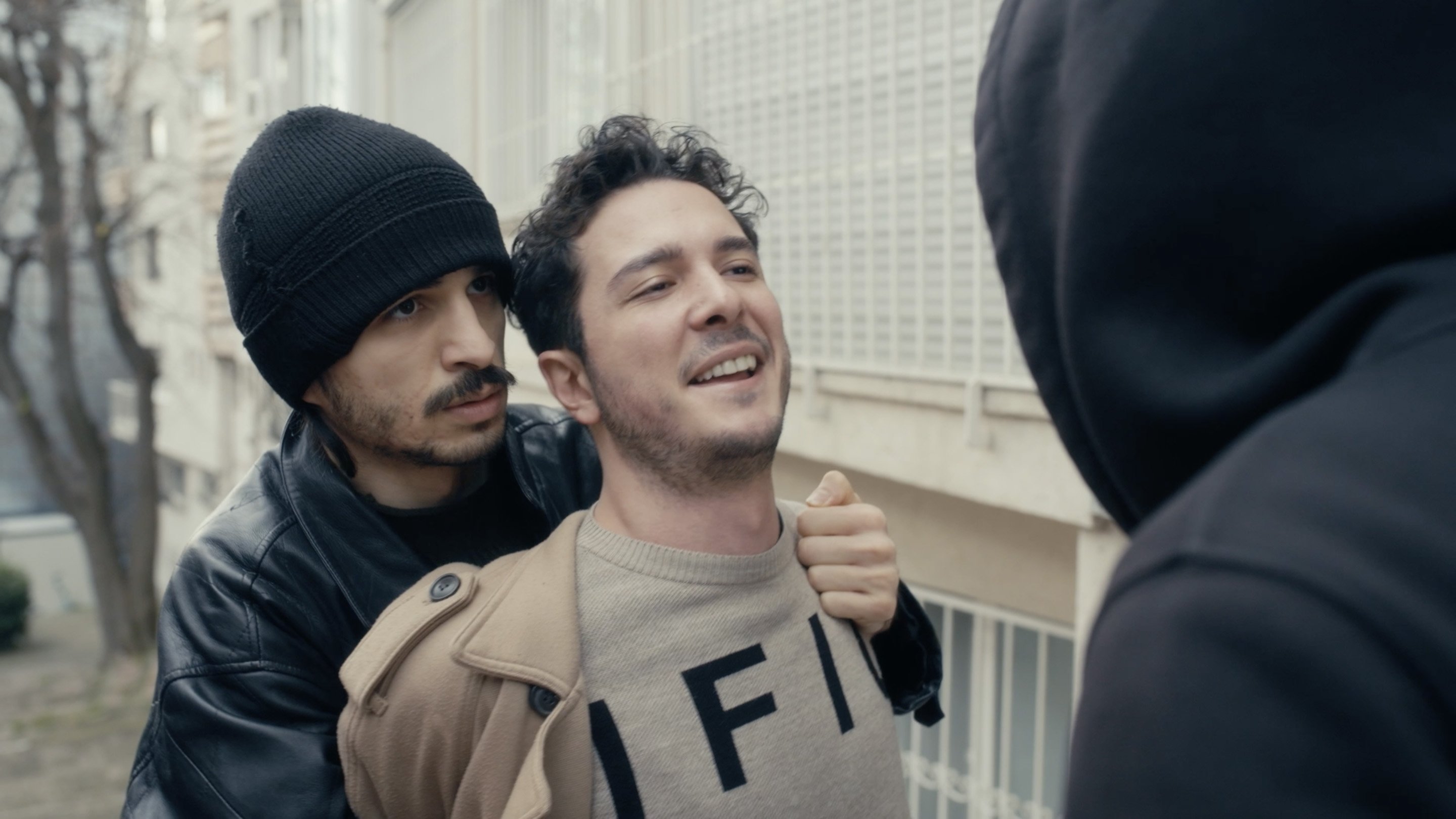 Backdrop for Umrumda Değil