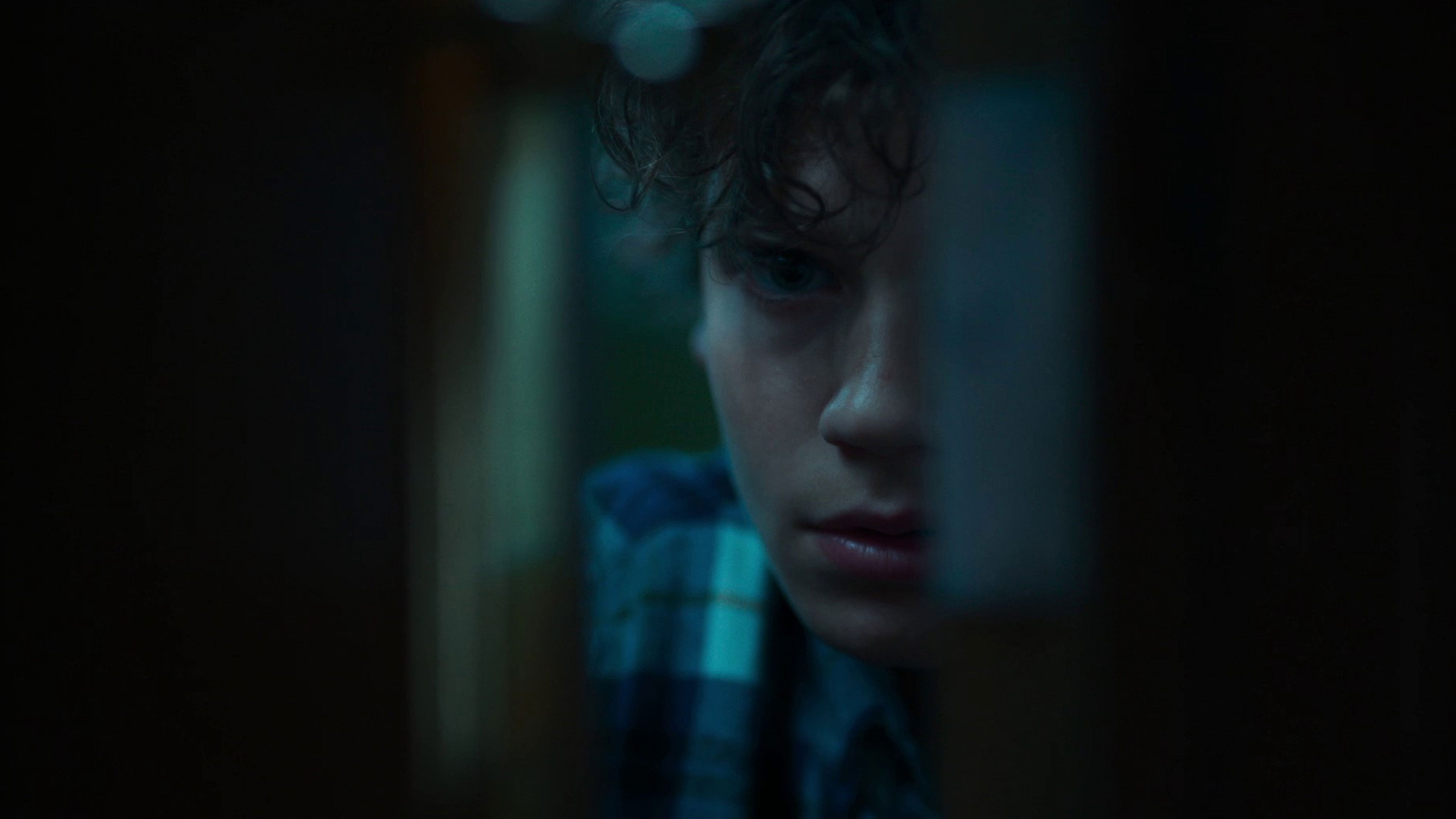 Backdrop for El monstruo