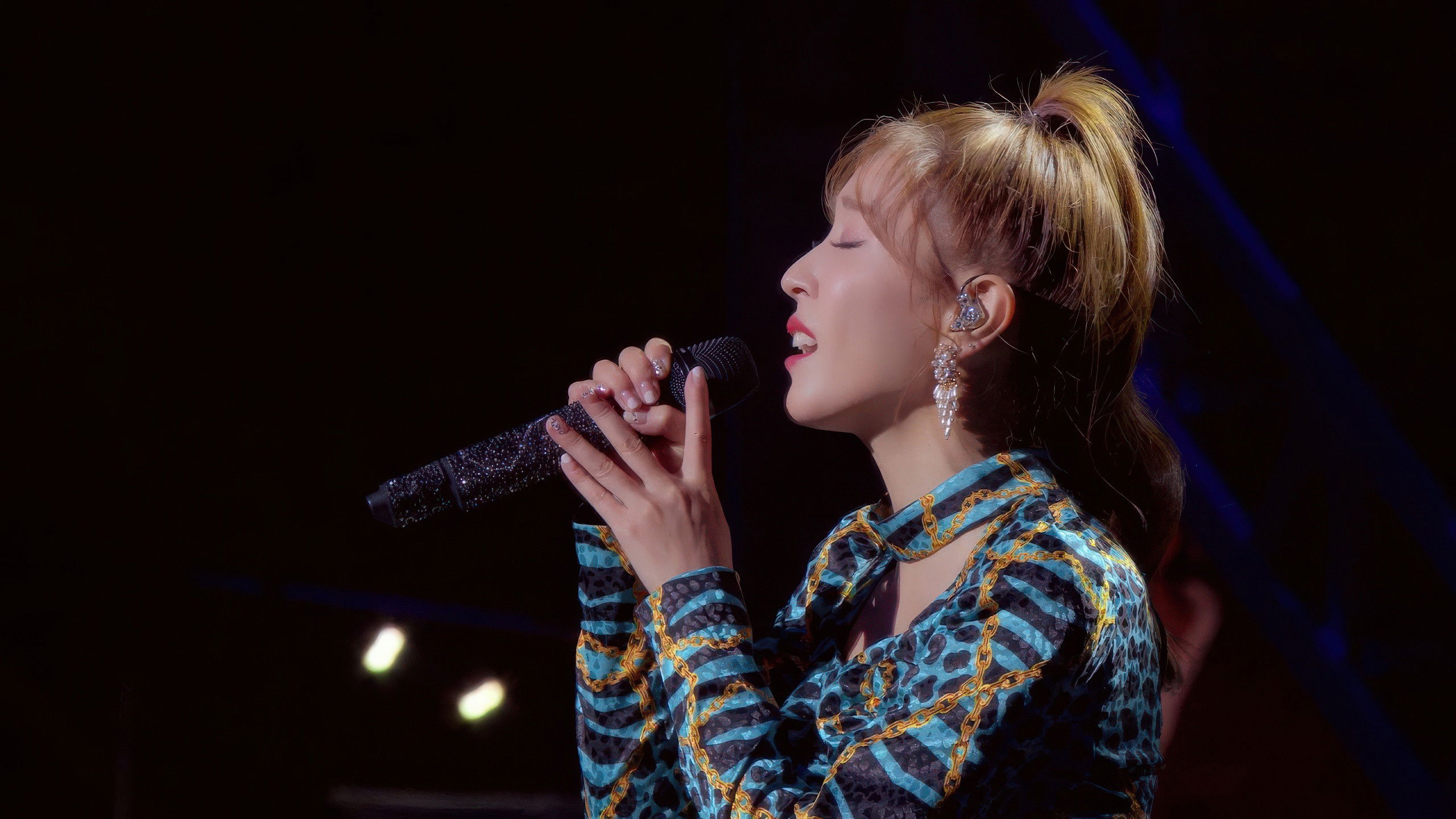 Backdrop for BoA LIVE TOUR 2019 #mood