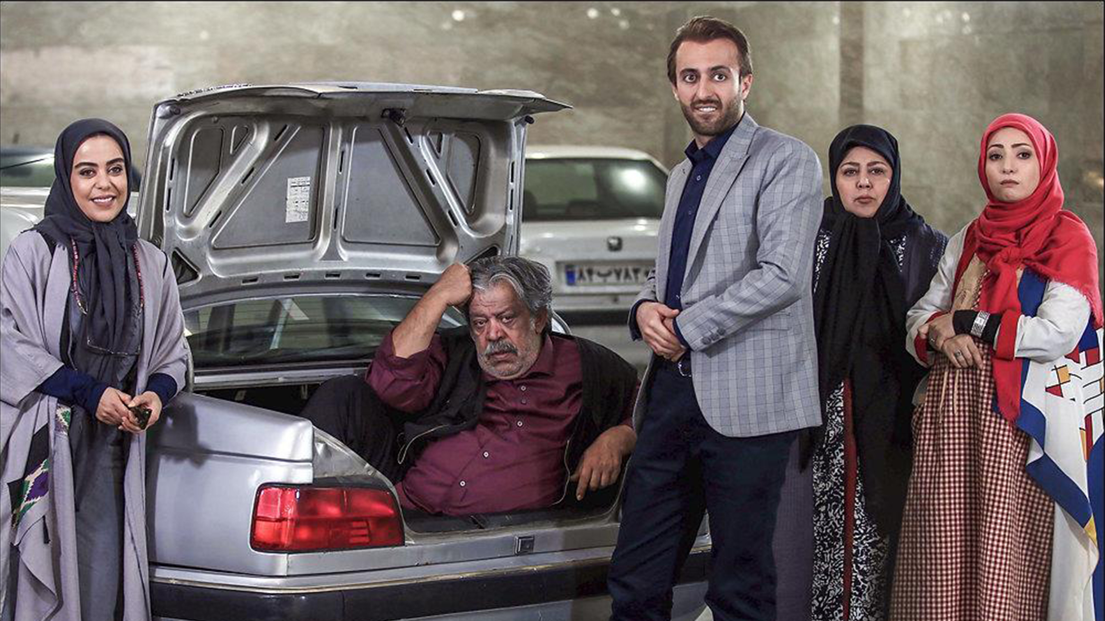 Backdrop for Ba Khaaneman