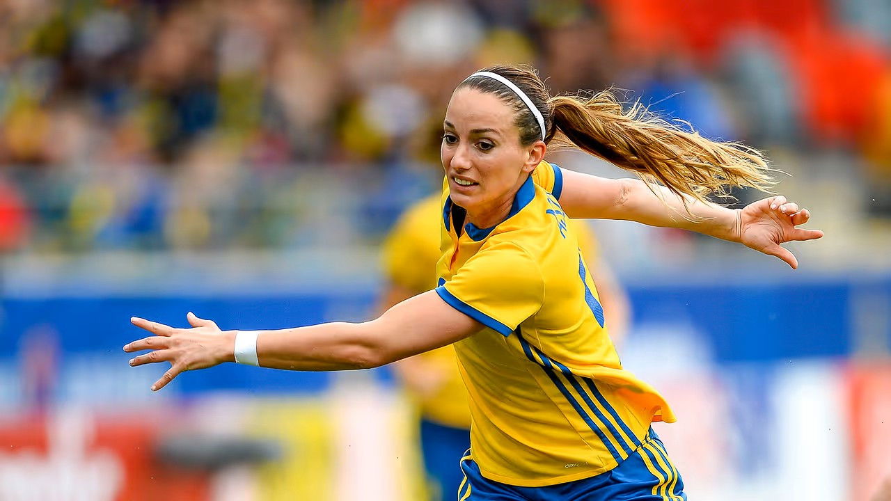 Backdrop for Kosovare Asllani: Världsstjärnan från Vimmerby