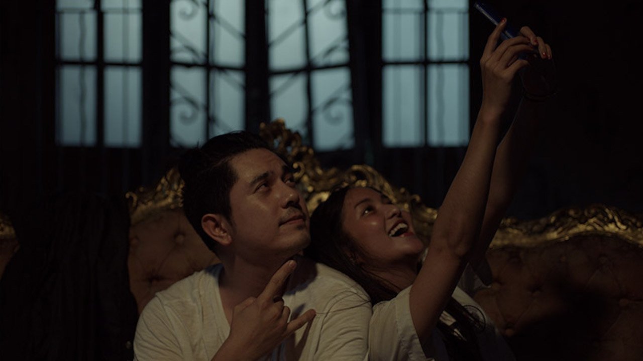 Backdrop for Fan Girl