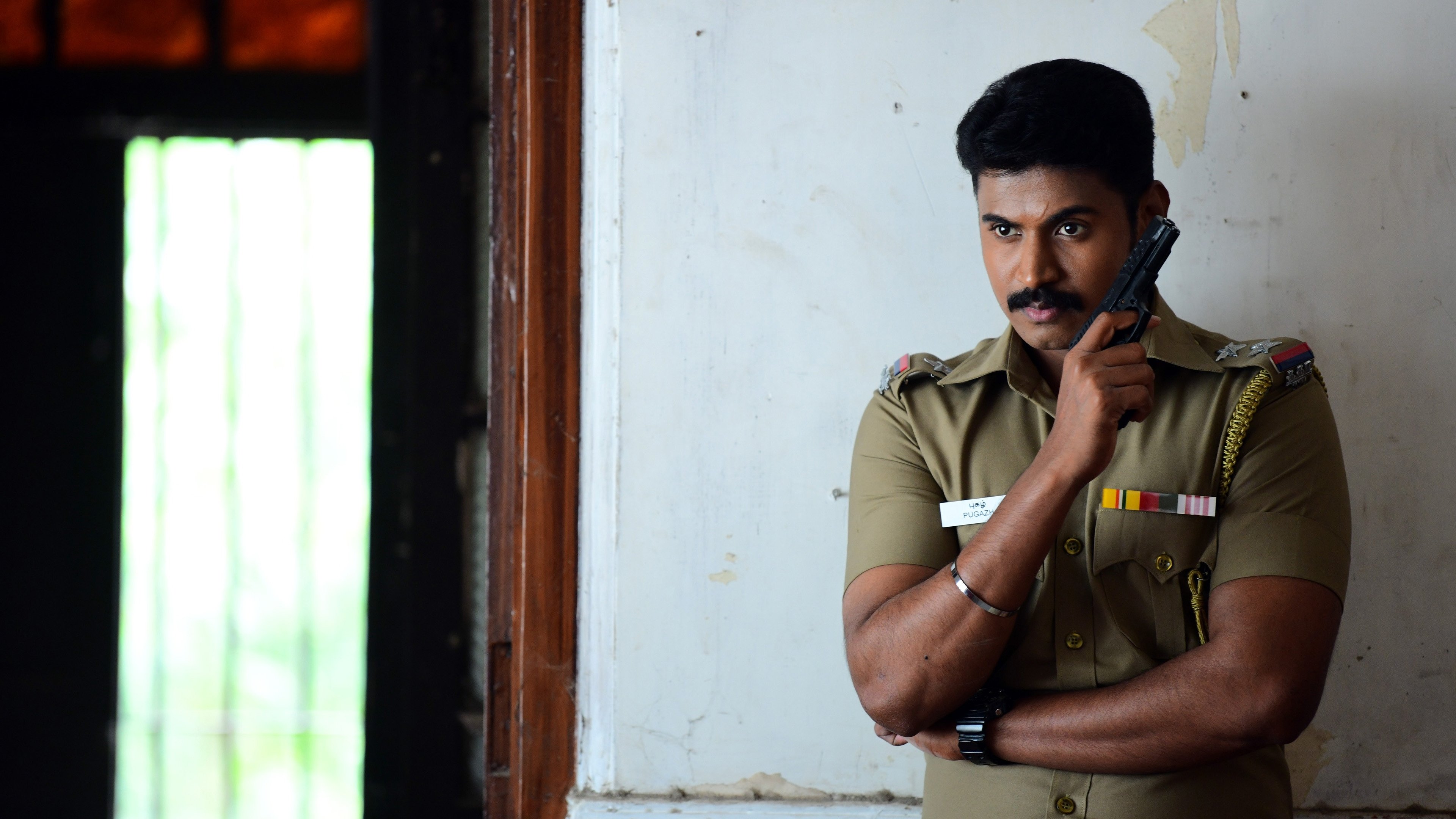 Backdrop for Battery