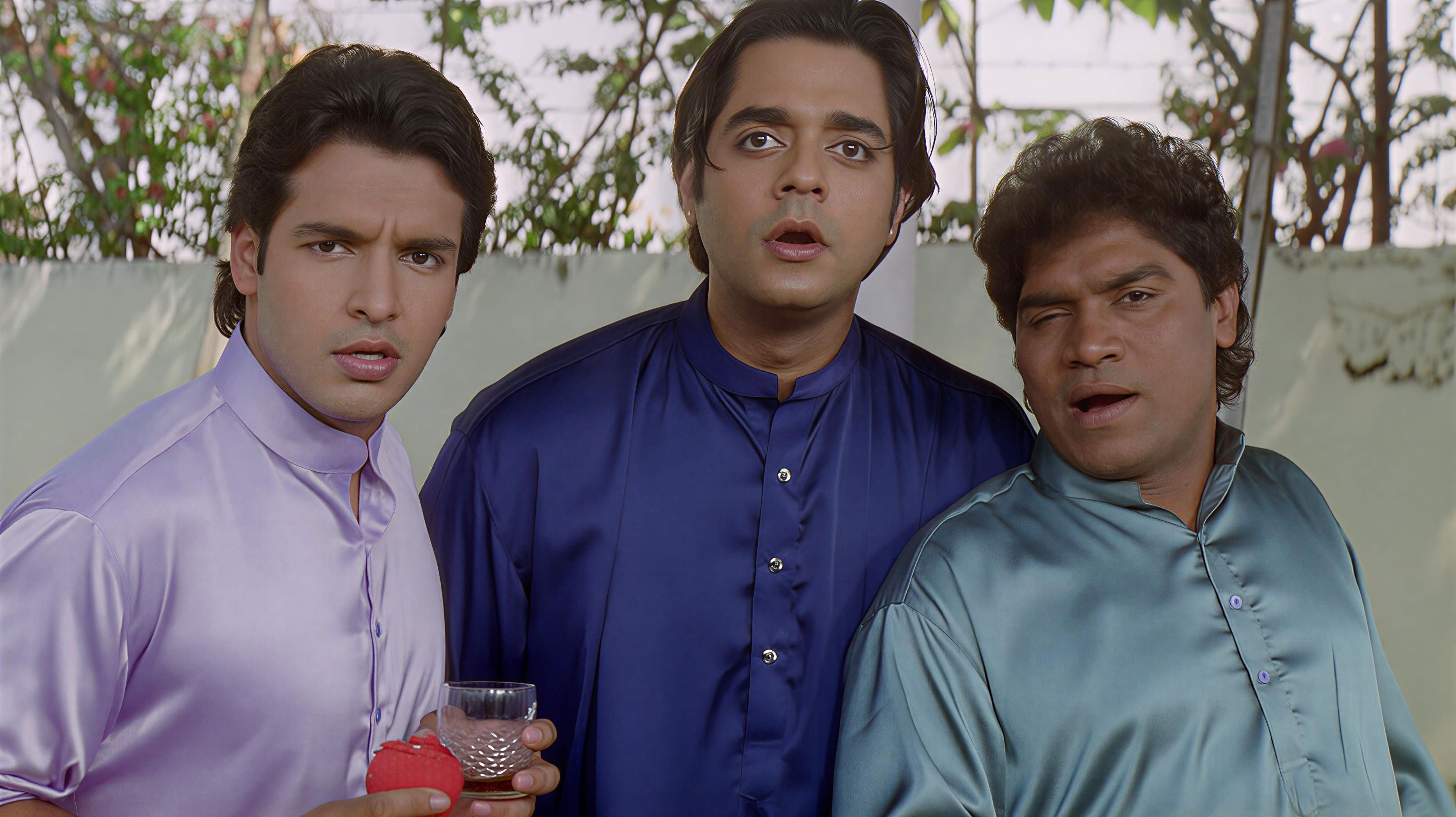 Backdrop for Aamdani Atthanni Kharcha Rupaiya