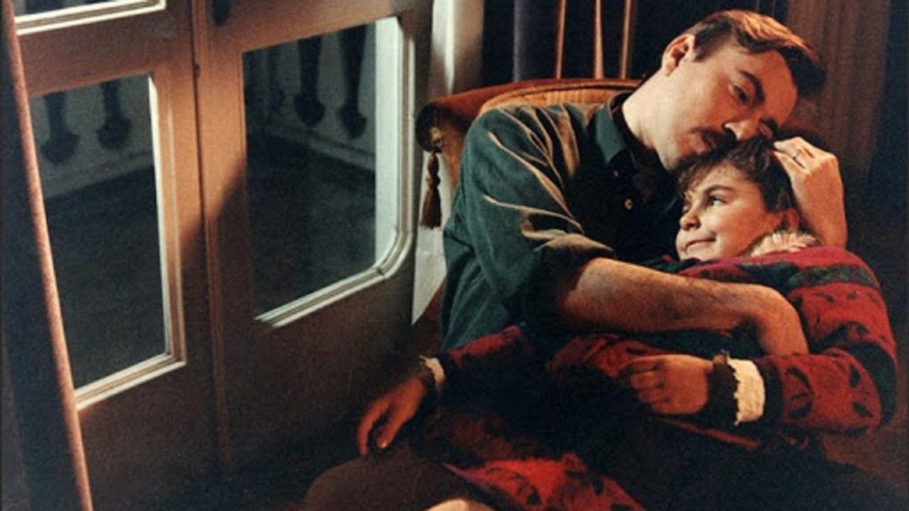 Backdrop for Babam Askerde