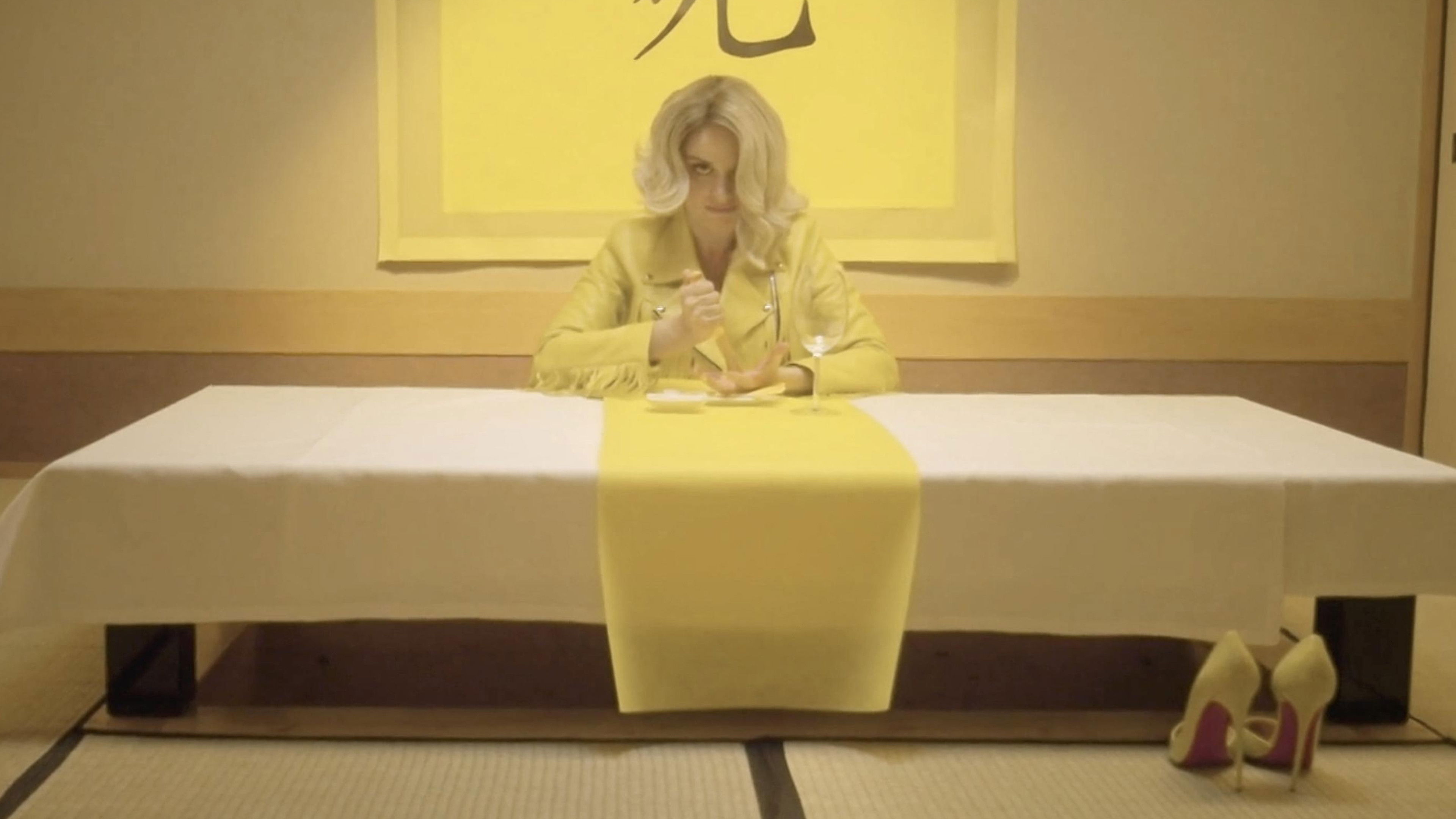 Backdrop for La misma piel