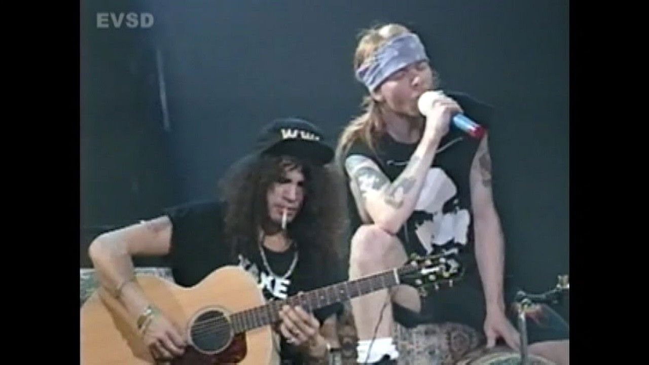 Backdrop for Guns N' Roses: Live At Saskatoon
